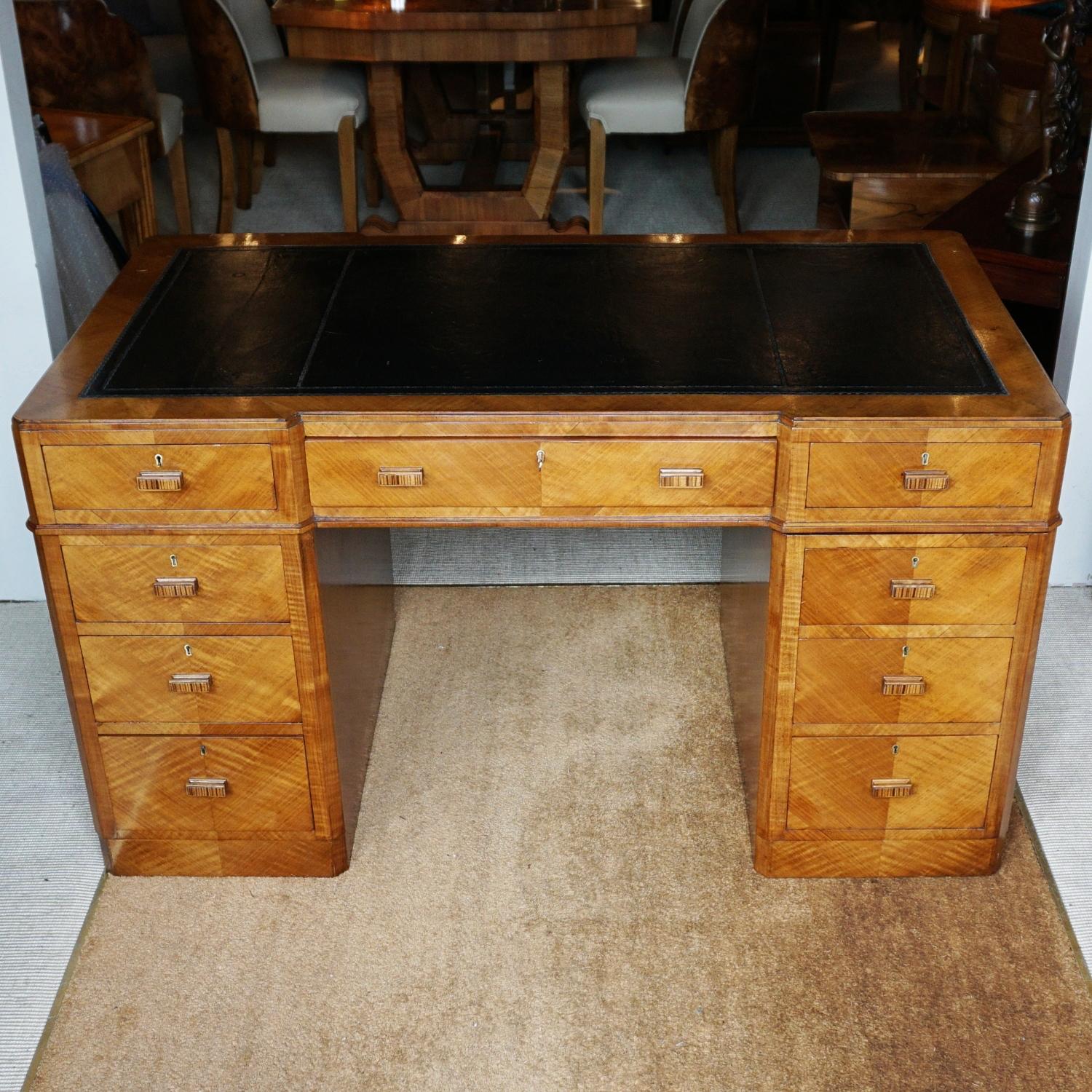 Art Deco Pedestal Desk Attributed to Heal's of London, Circa 1935 10