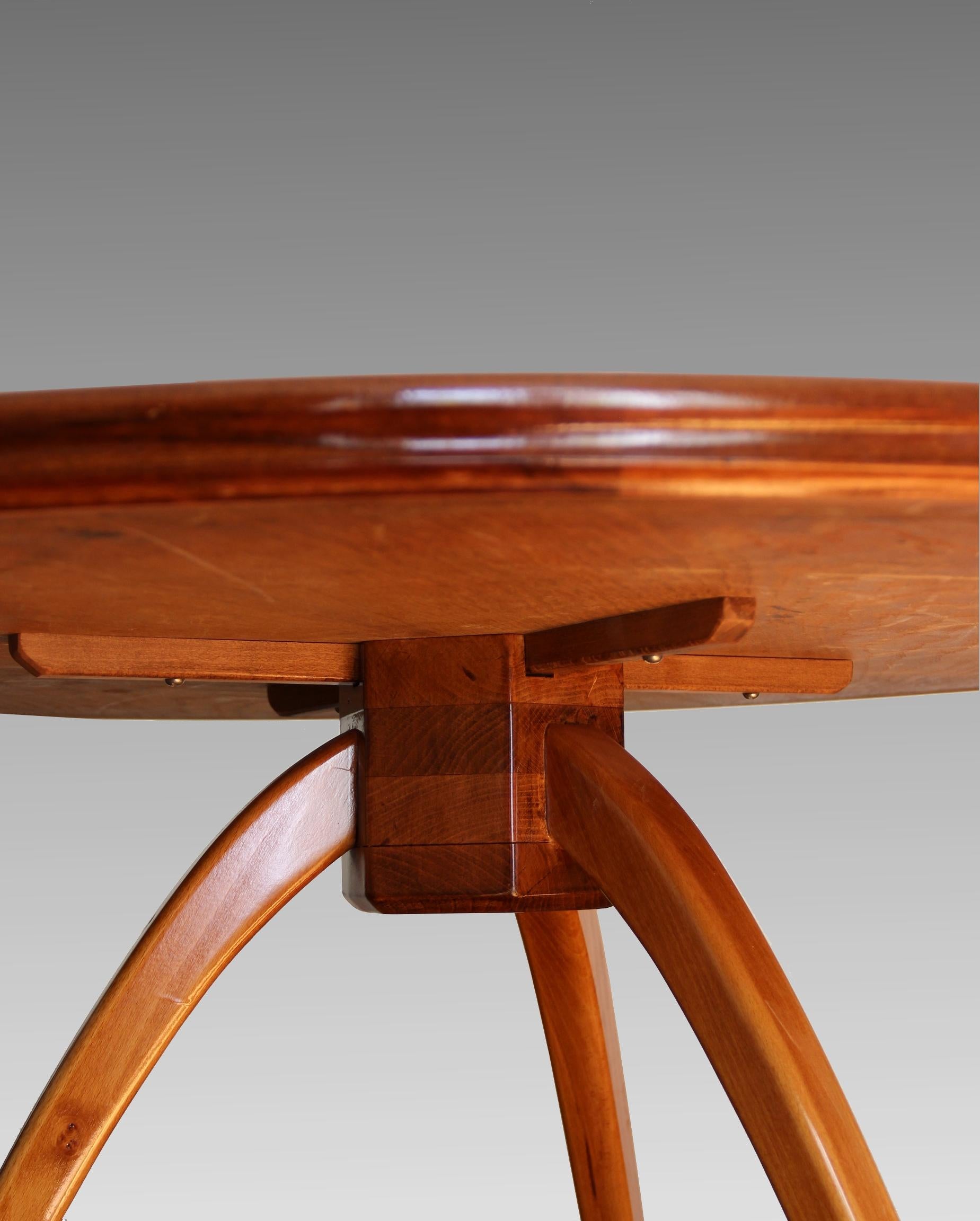 Mid-20th Century Art Deco Pedestal Table in Sycamore and Blond Mahogany, France, circa 1950 For Sale