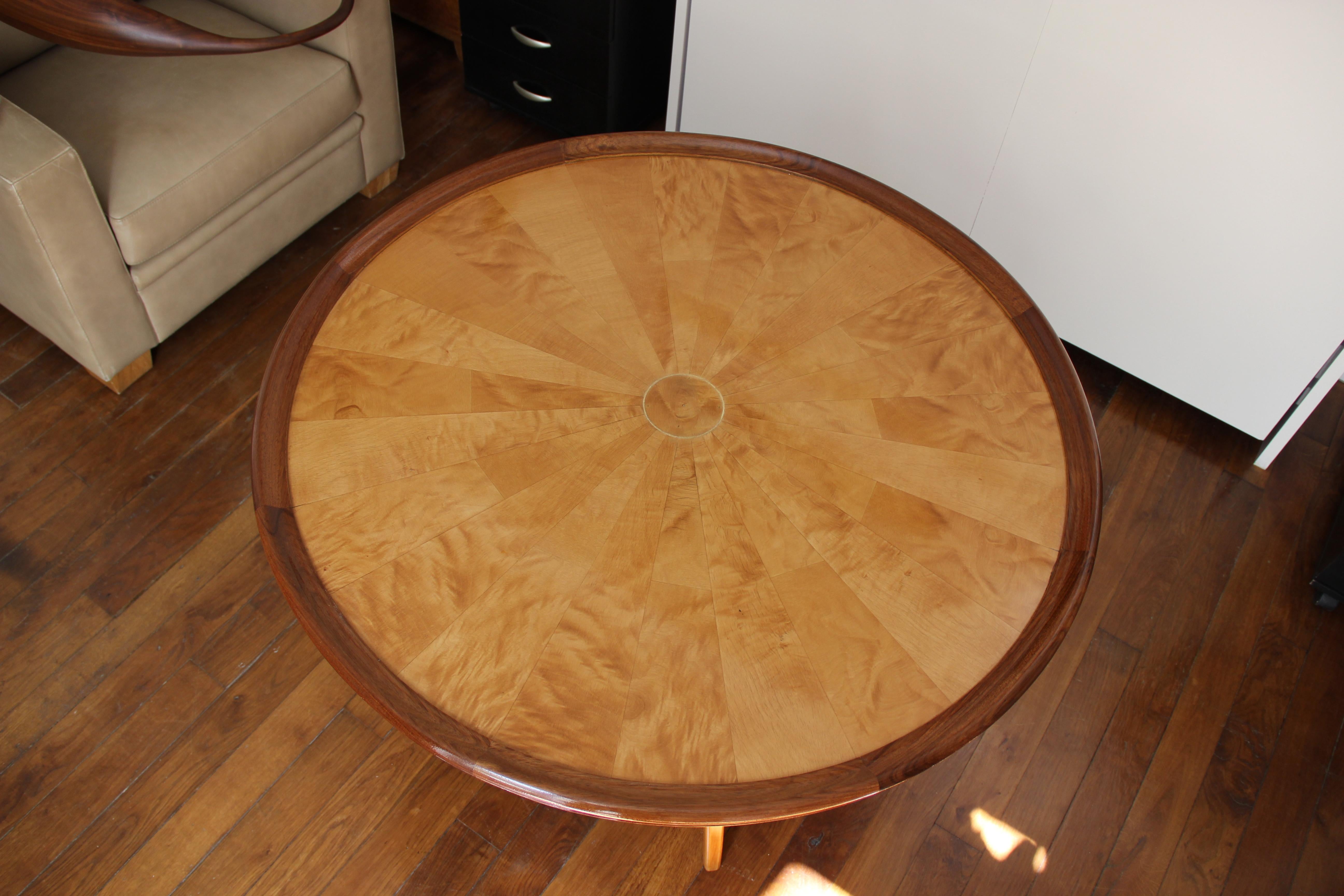 Art Deco Pedestal Table in Sycamore and Blond Mahogany, France, circa 1950 For Sale 2