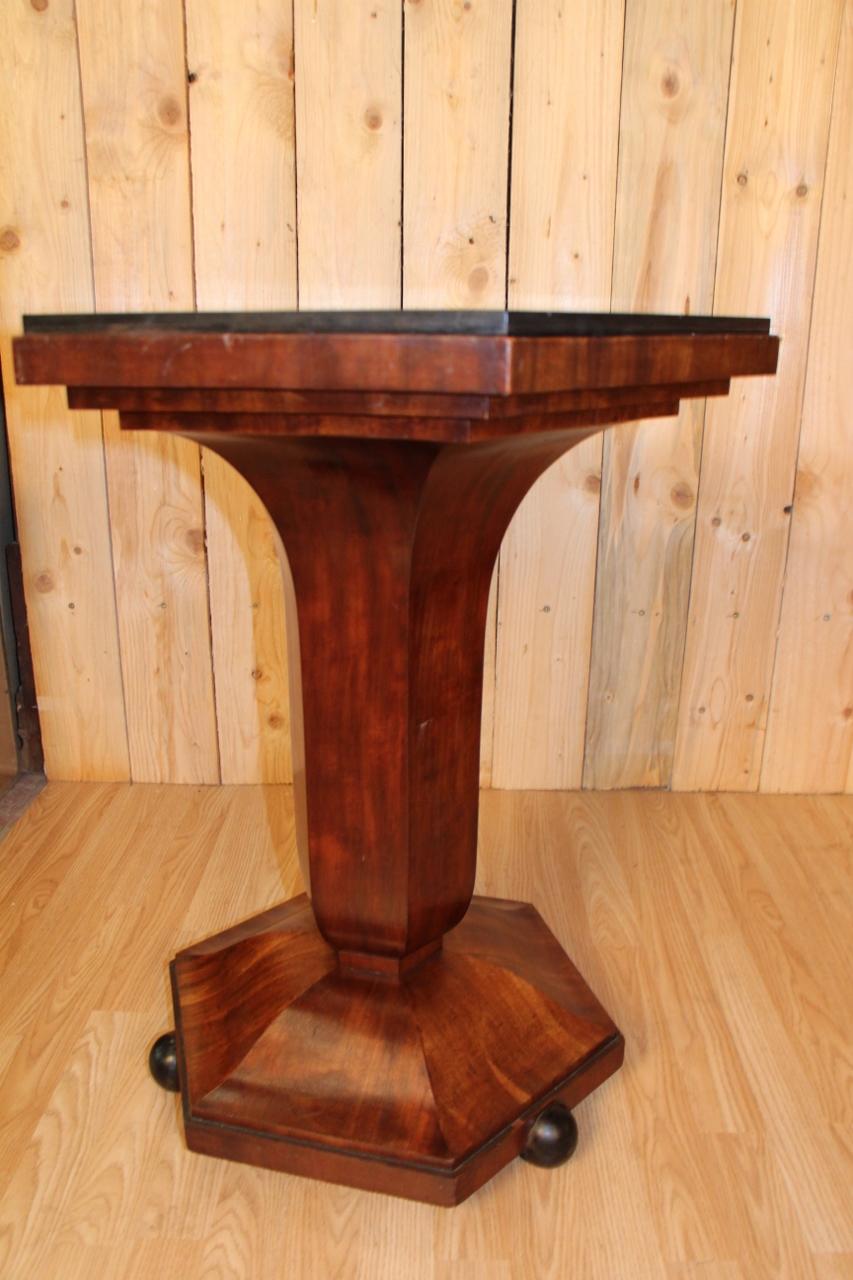Art Deco Pedestal Table Signed By Auguste Vallin in Nancy In Good Condition In charmes, FR