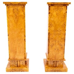 Pedestales y columnas de madera