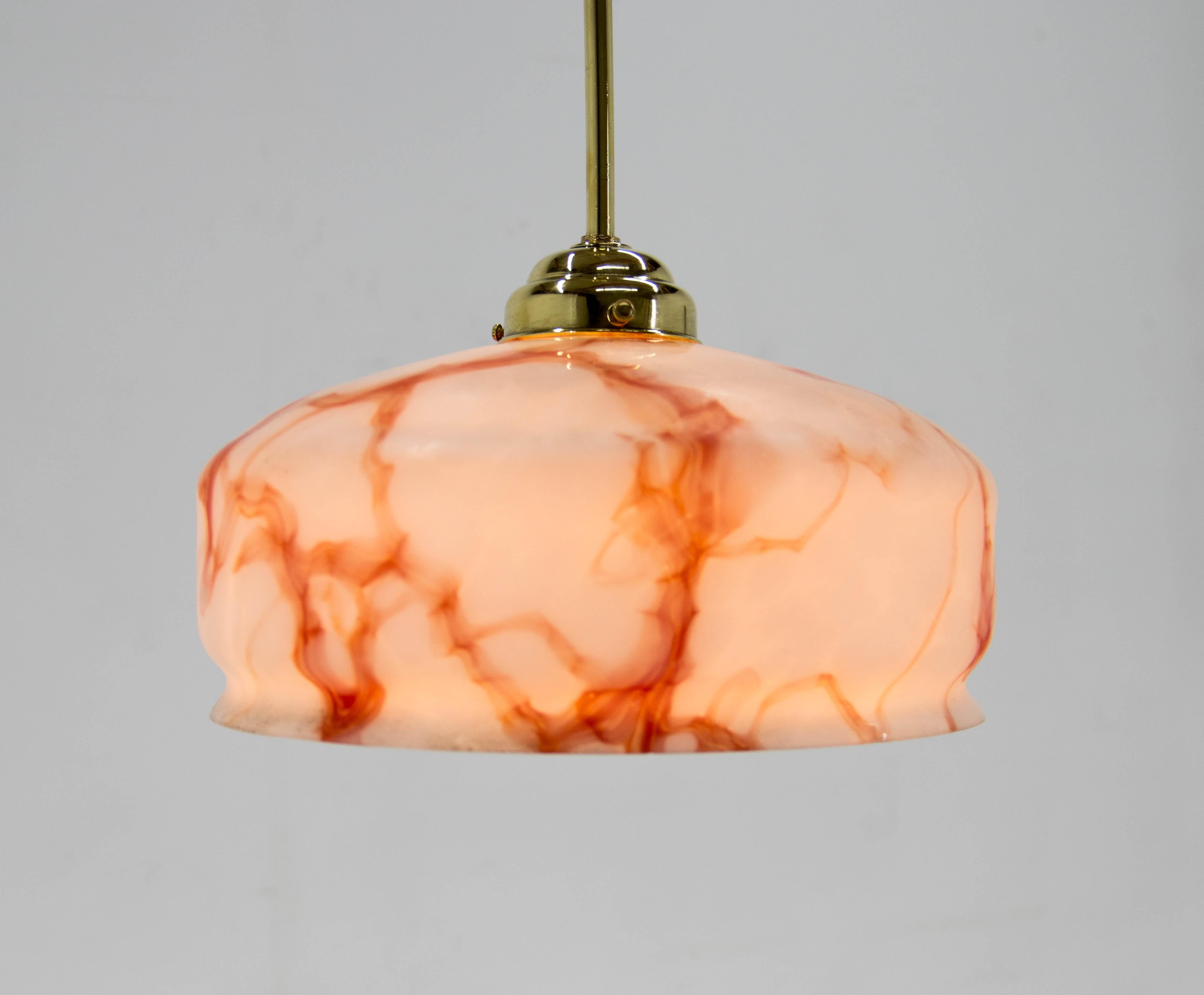 Restaurato, ottone rifinito e ricablato
1x60W, lampadina E25-E27
Compatibile con il cablaggio USA