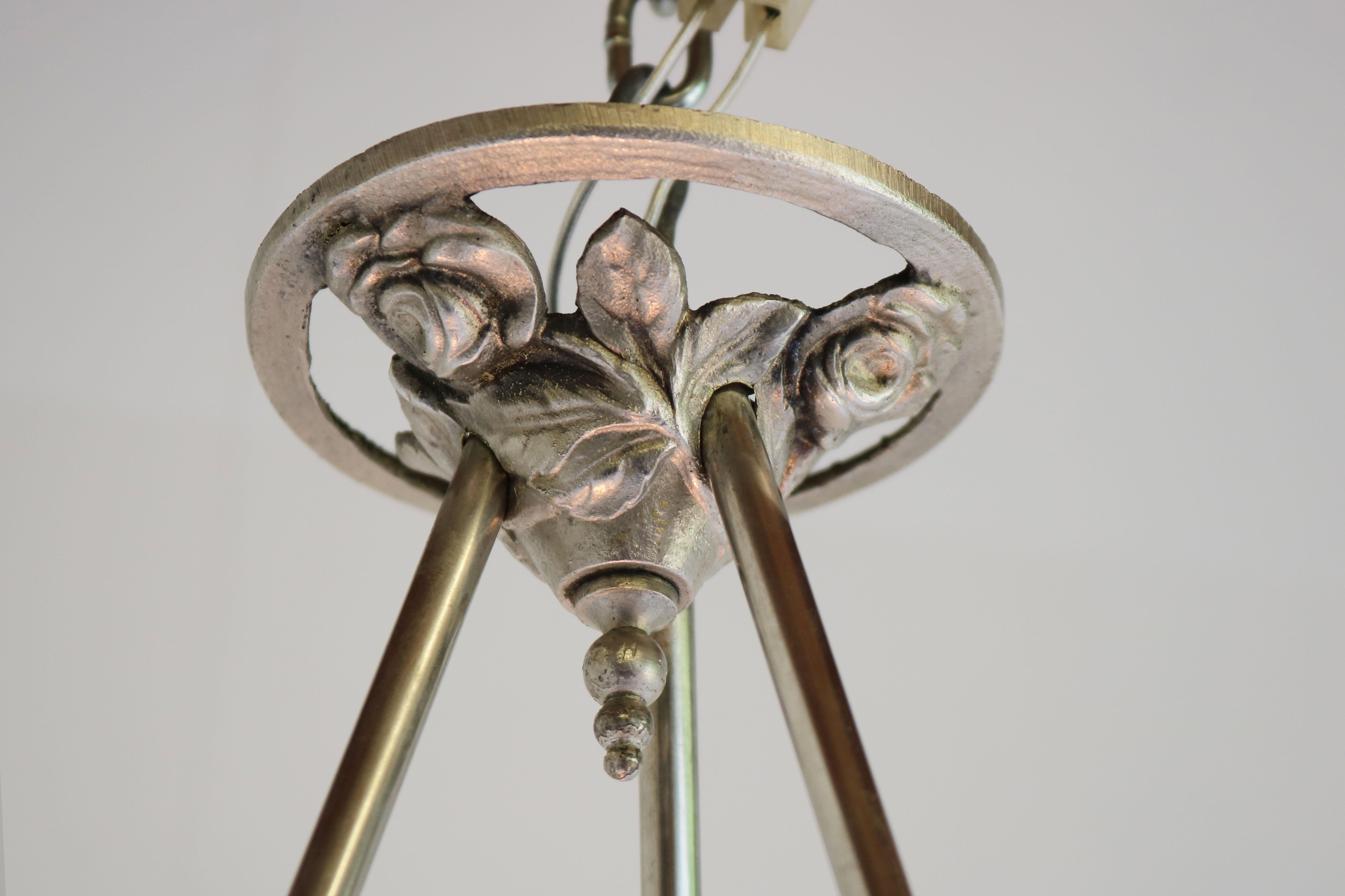 Fatto a mano Ciondolo / lampadario Art Deco di David Gueron Degue 1930 Motivi floreali smerigliati in vendita