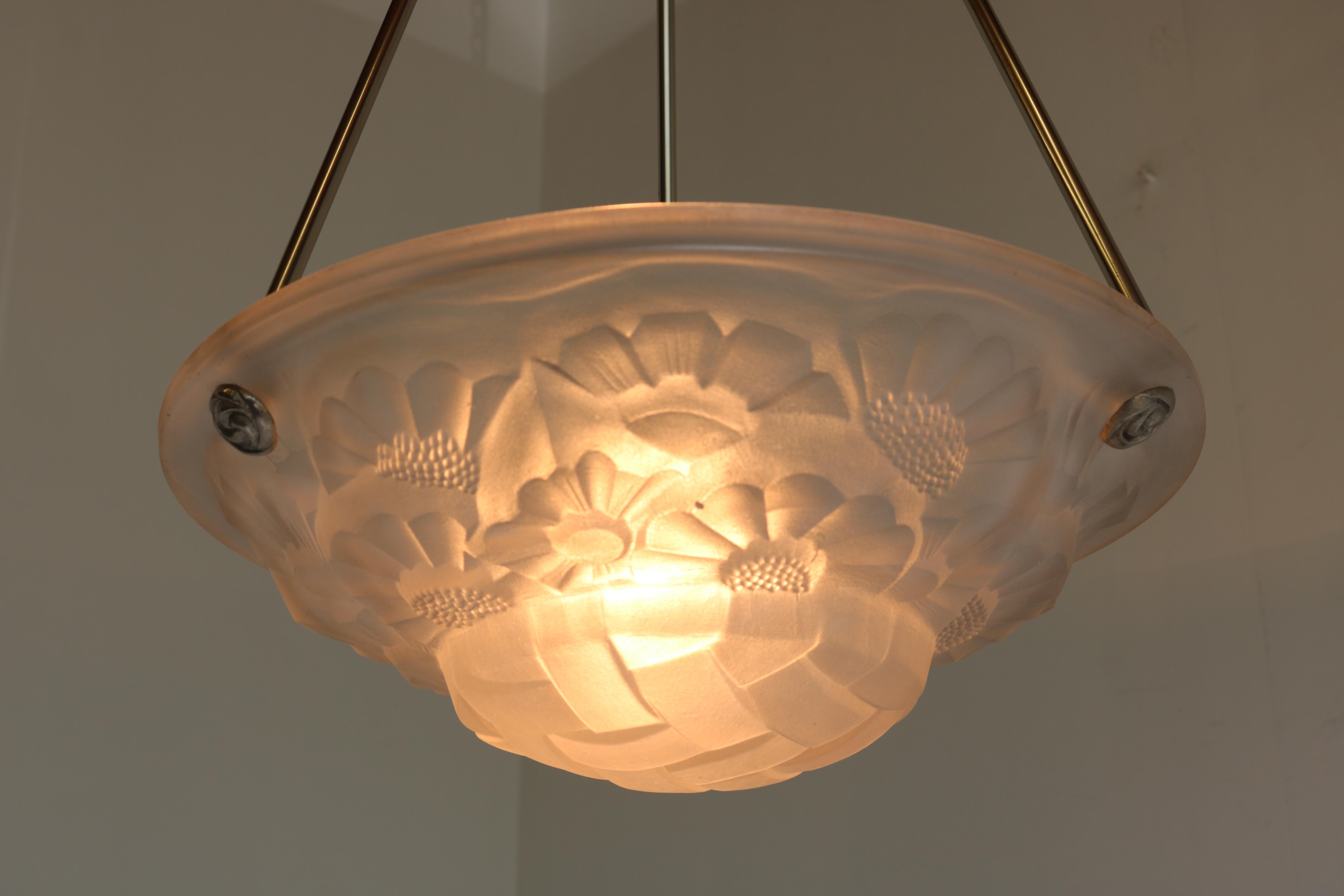 Art Deco Pendant / Chandelier by David Gueron Degue 1930 Frosted Glass White For Sale 5