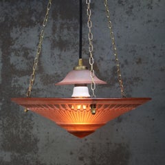 Art-Deco-Hängeleuchte, Messing und geätztes rot-rosa Glas, Frankreich, 1920er Jahre