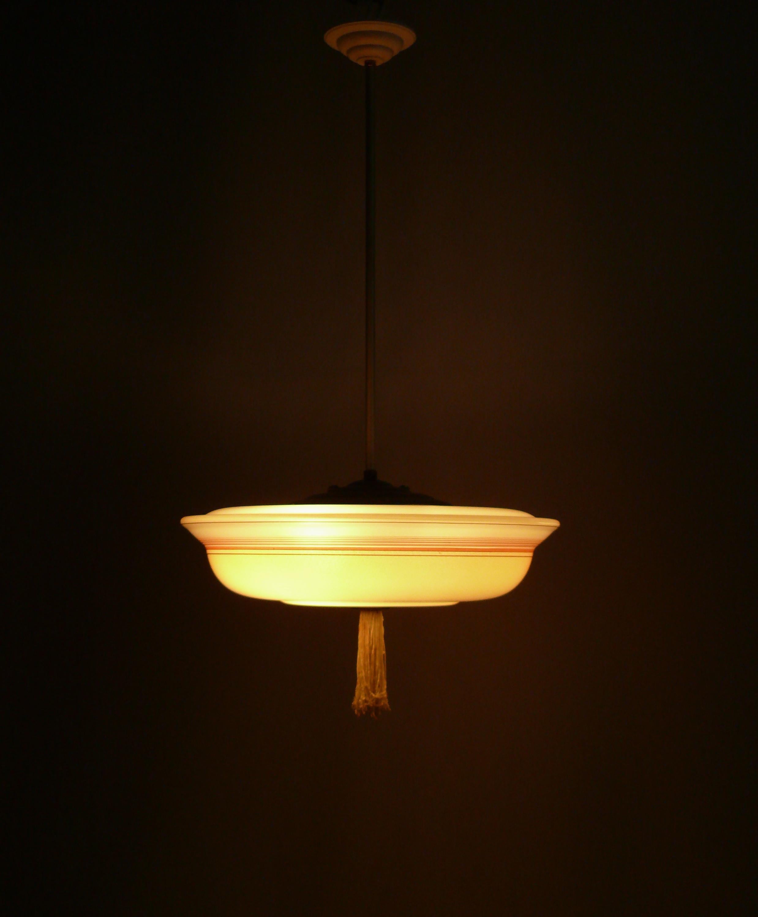 Metallo Lampada a sospensione Art Déco, anni '30 - '50 in vendita
