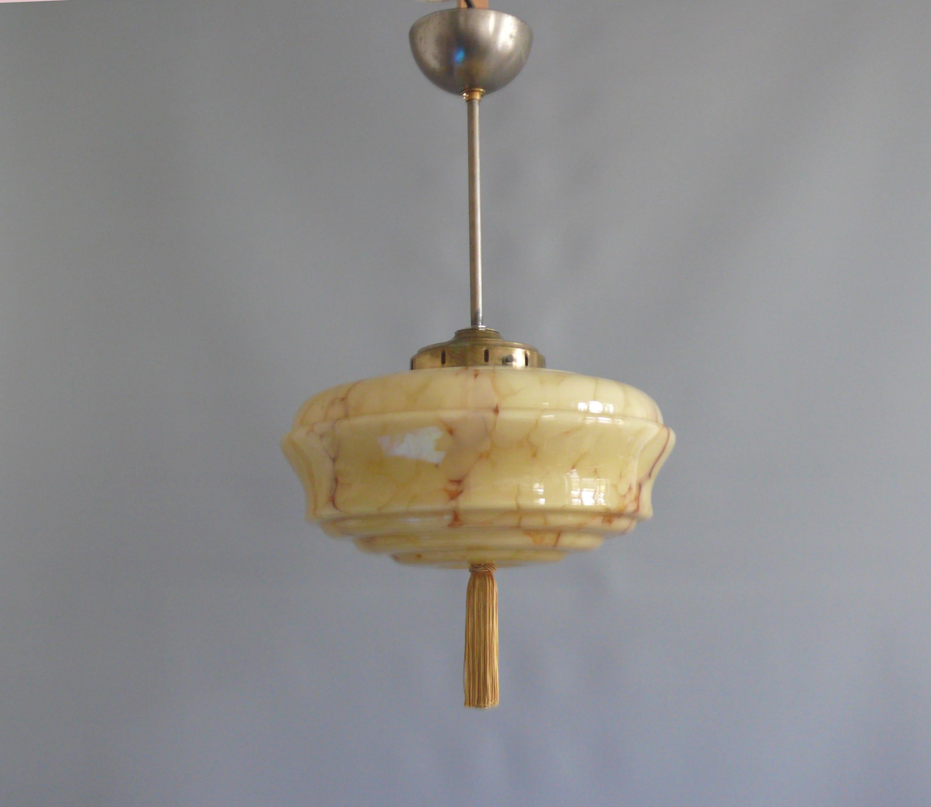 Art Déco Pendant Light, Germany 1920s - 1940s im Zustand „Gut“ im Angebot in Schwerin, MV