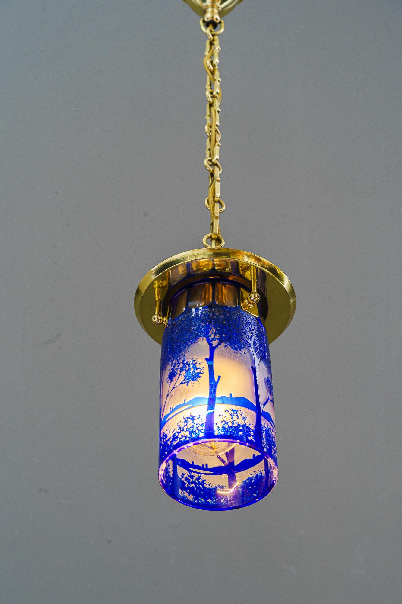 Suspension Art Déco Vienne avec abat-jour en verre taillé d'origine vers 1920 5