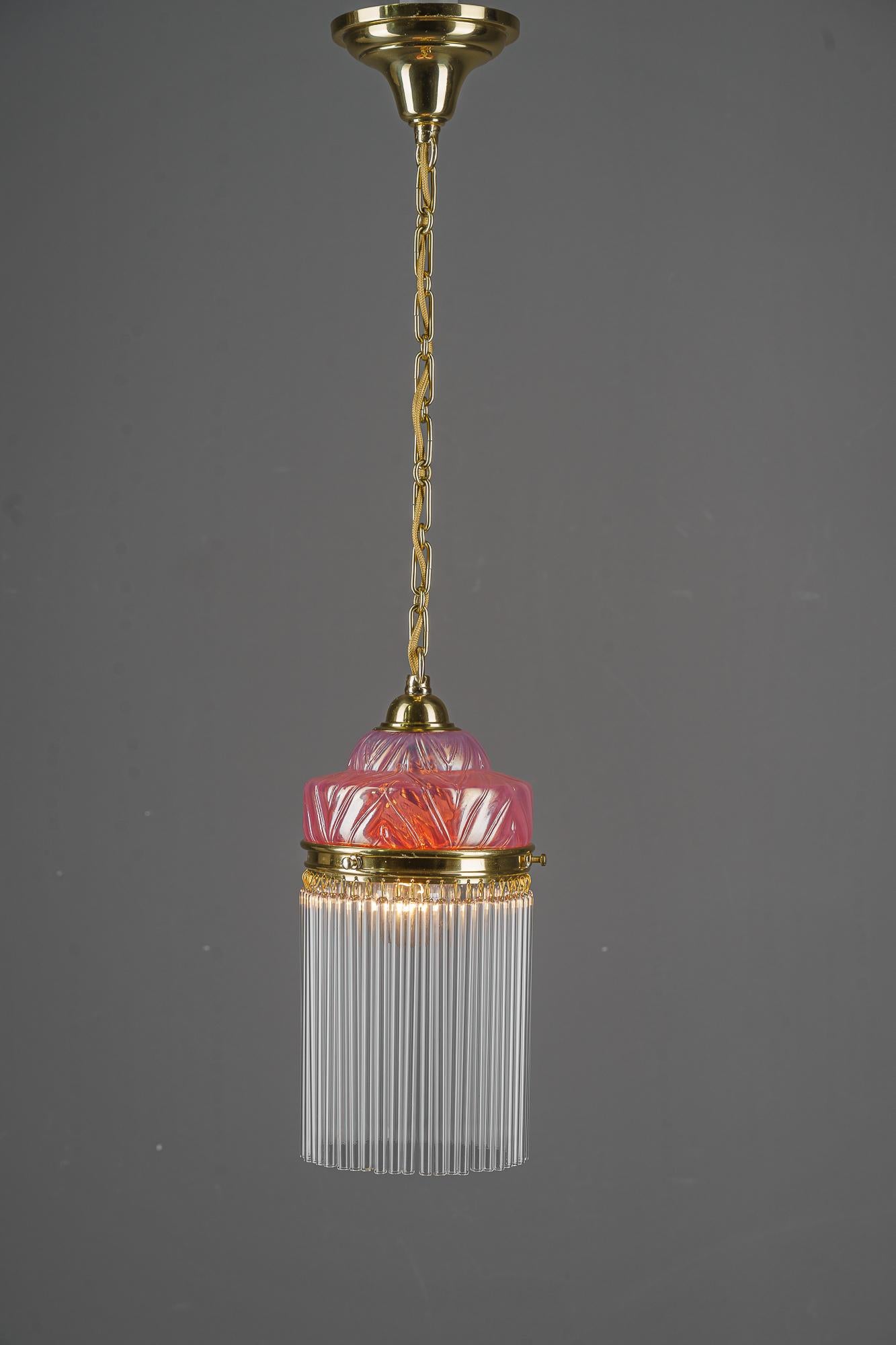 Art Deco Hängeleuchte mit Opalglasschirm und Glass Sticks Wien um 1920er Jahre im Angebot 5