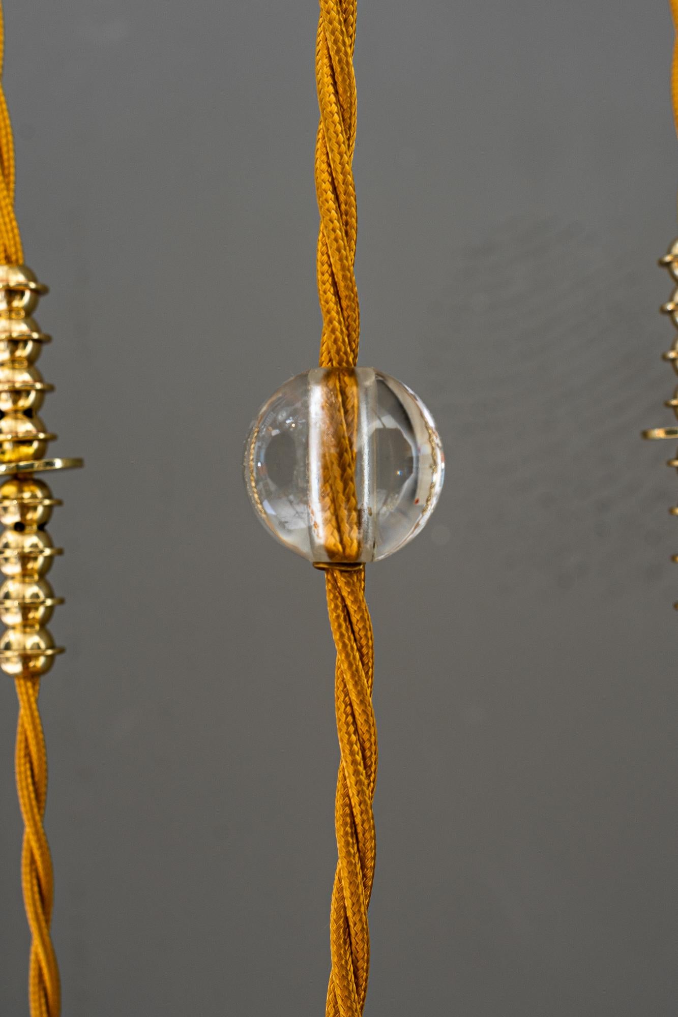 Pendentif Art Déco avec abat-jour en verre opalin viennois des années 1920 Bon état - En vente à Wien, AT