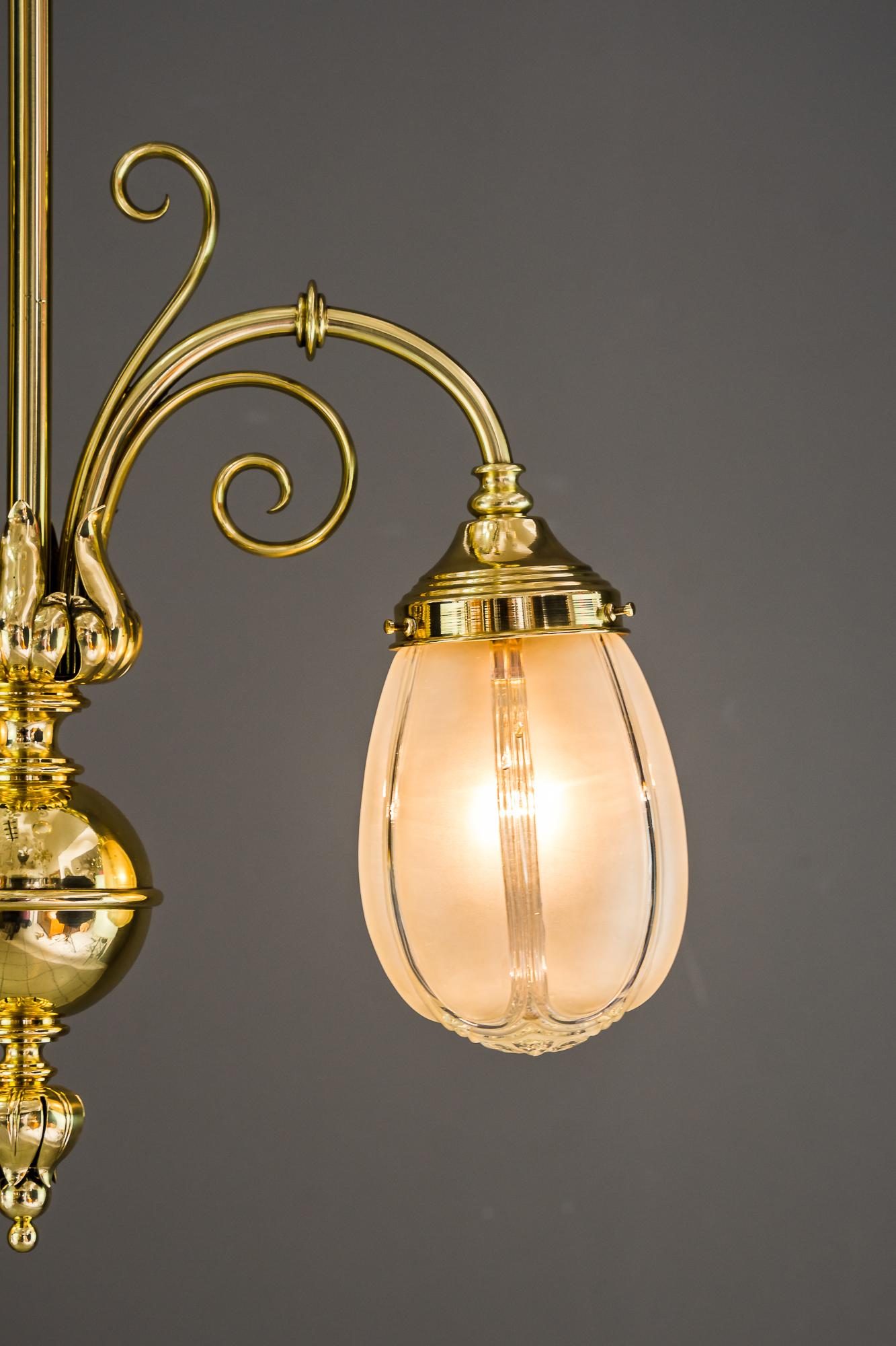 Art Deco Pendant with Original Glass Shades, Vienna, around 1920s For Sale 12