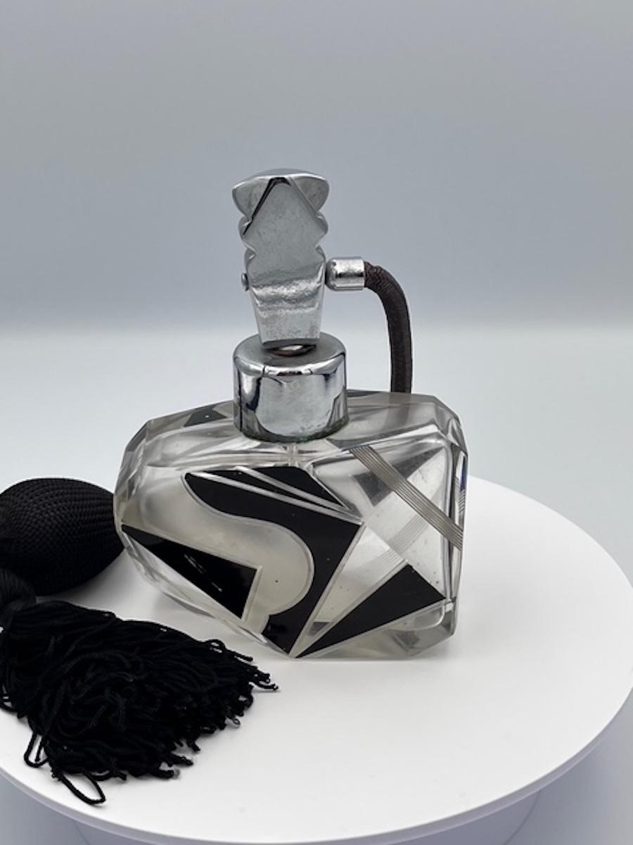 Bottiglia di profumo Art Deco di Karl Palda in vendita 3
