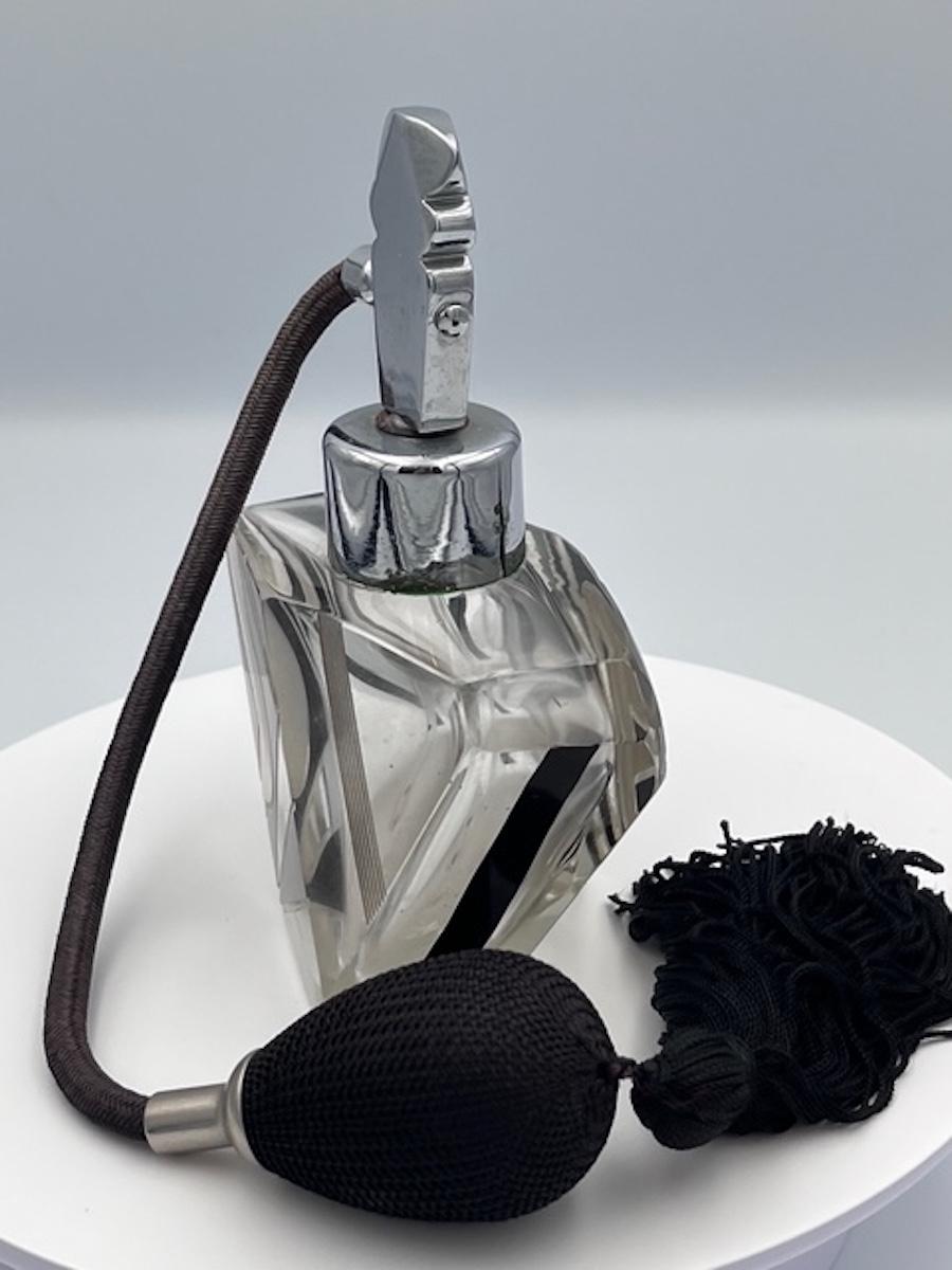 Ceco Bottiglia di profumo Art Deco di Karl Palda in vendita