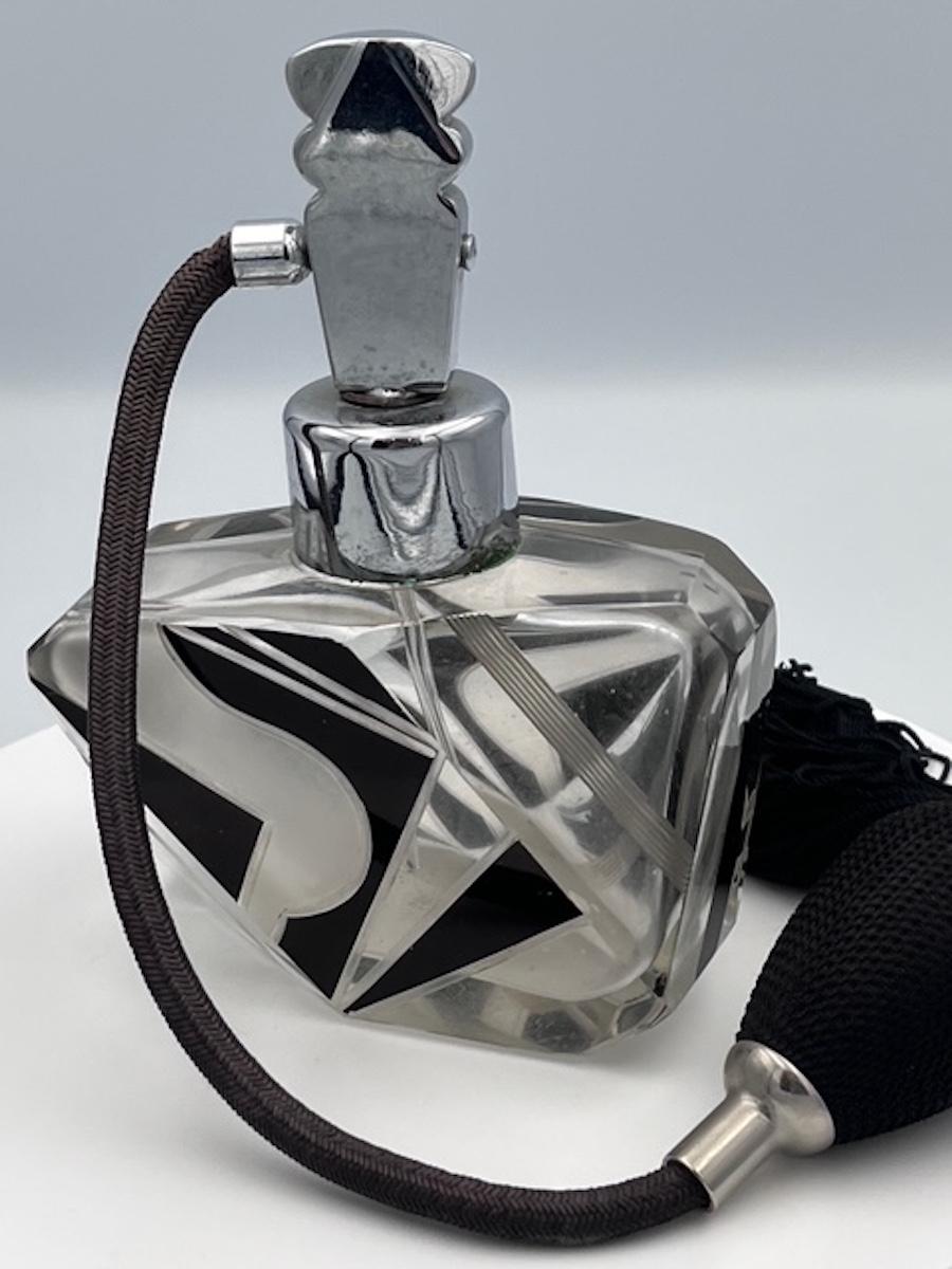 Vetro Bottiglia di profumo Art Deco di Karl Palda in vendita
