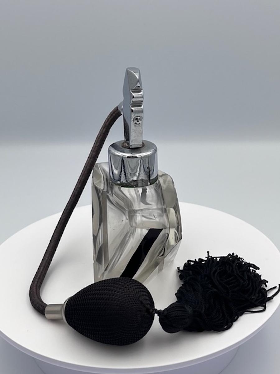 Bottiglia di profumo Art Deco di Karl Palda in vendita 1