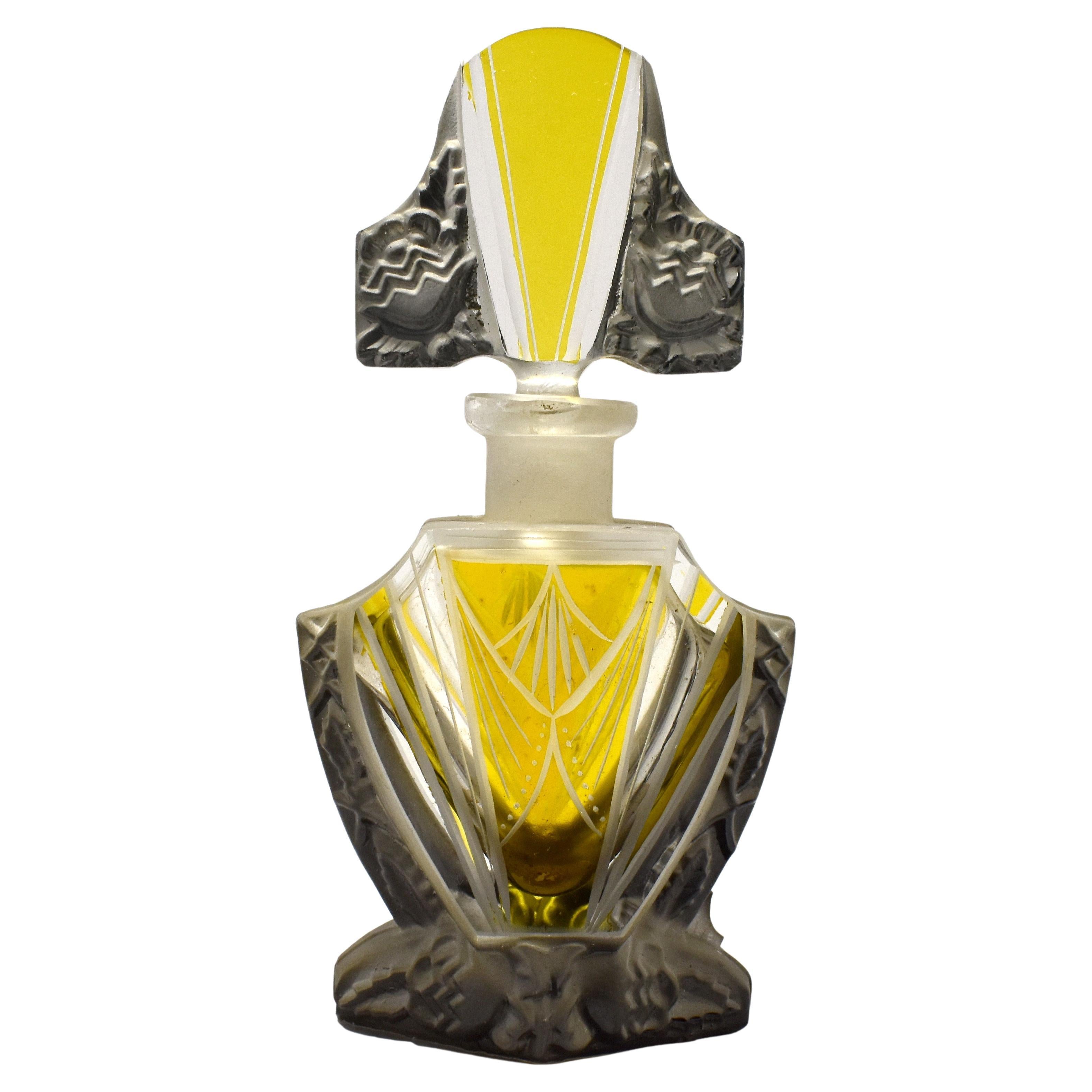 Art Deco Perfume Bottle by Schlevogt & Hoffman, circa 1930 For Sale