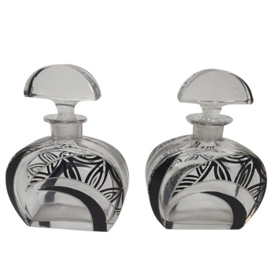 Art Deco perfume bottles in cut crystal, decorated with 