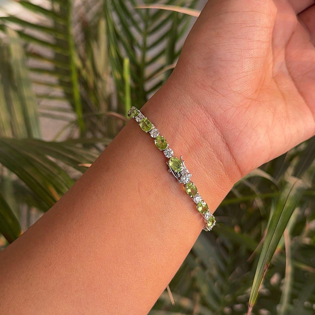 Women's Art Deco Style Peridot Tennis Bracelet 925 Silver Engagement Gift for Her For Sale