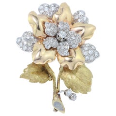 Art Deco Period 18kt Gold Floral Shaped Brooch with Diamonds