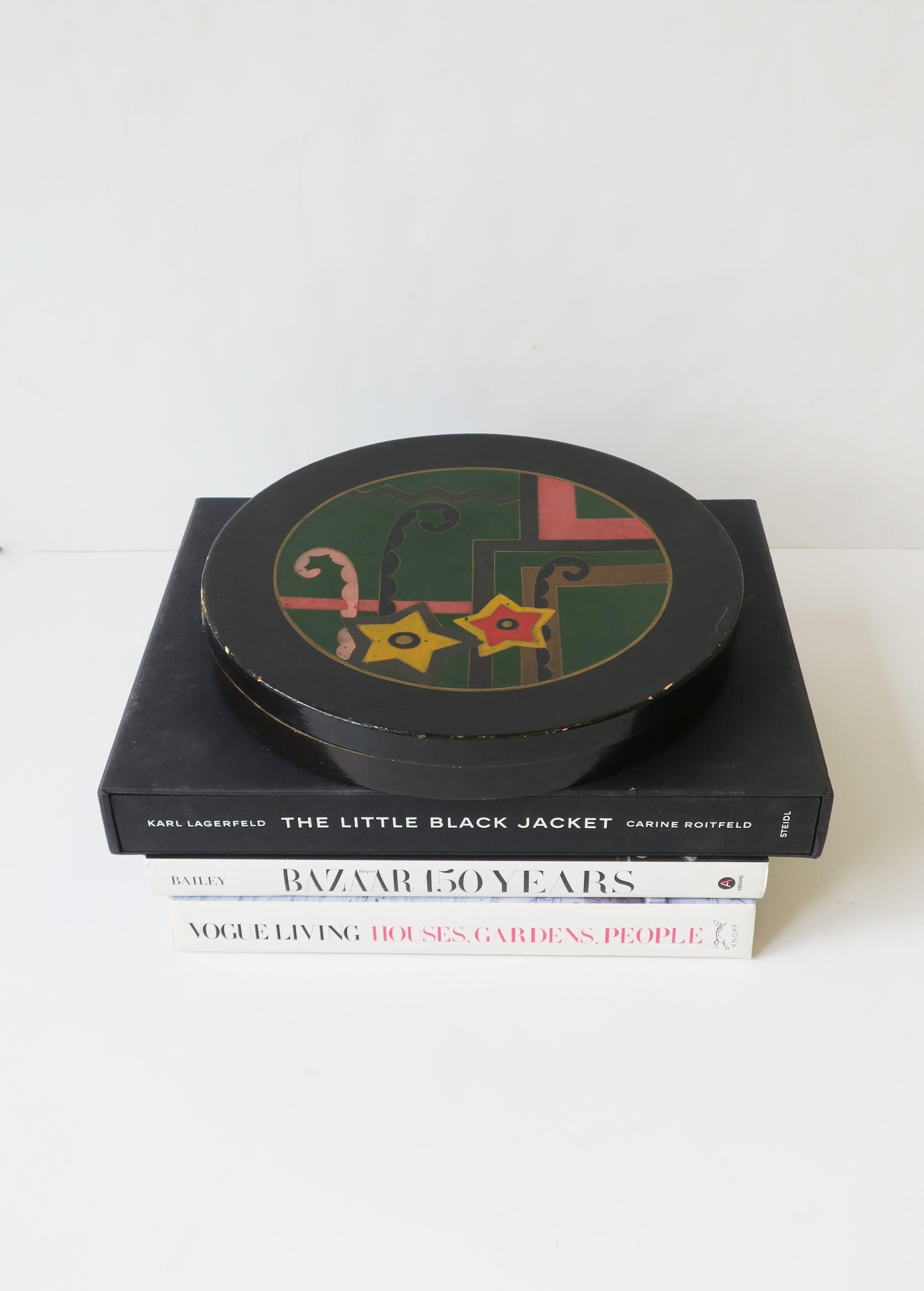 20th Century Art Deco Period Box Japanese For Sale