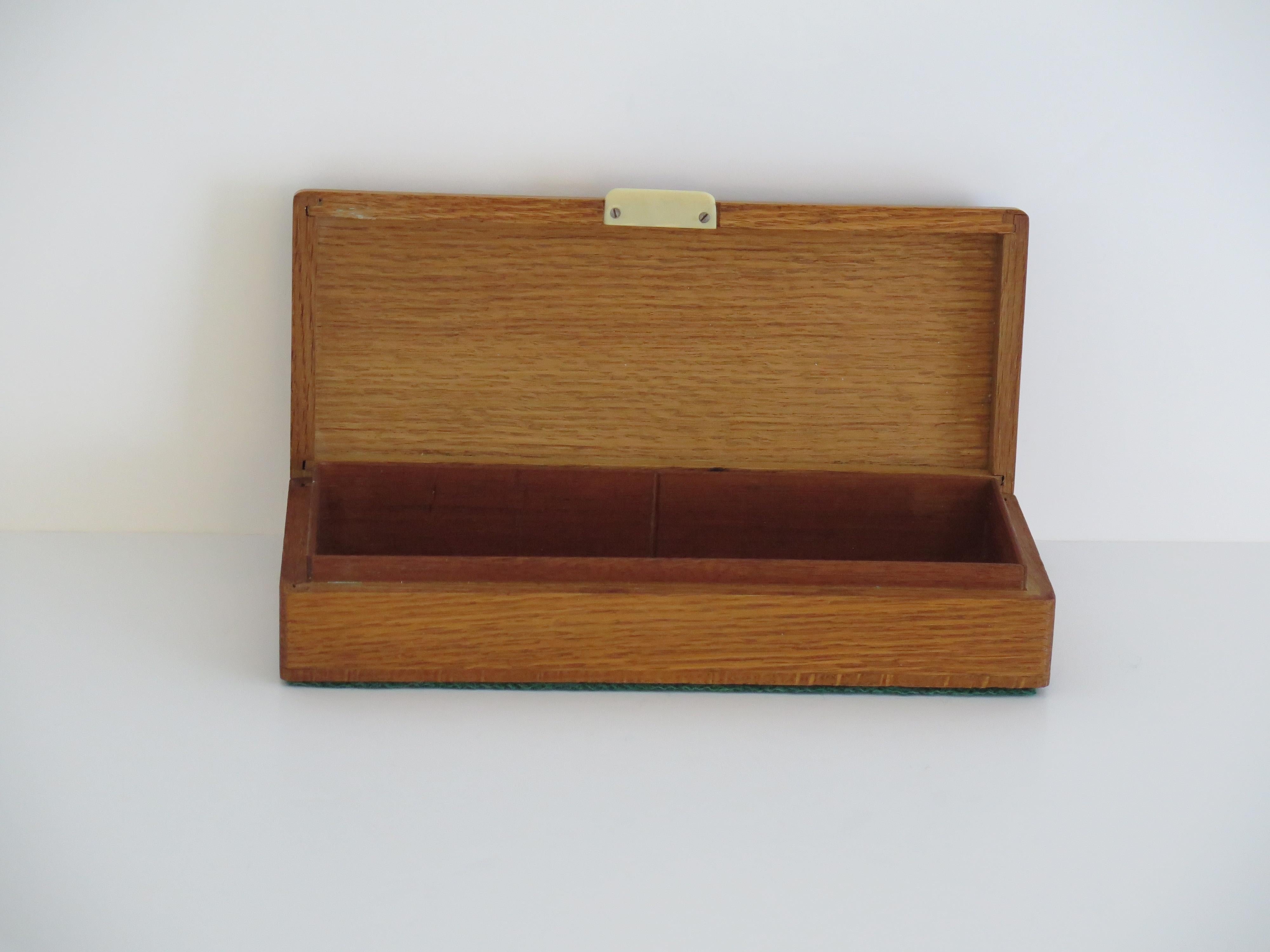 Art Deco Period Box handmade in hardwood with hinged lid, French circa 1925 (Stahl) im Angebot