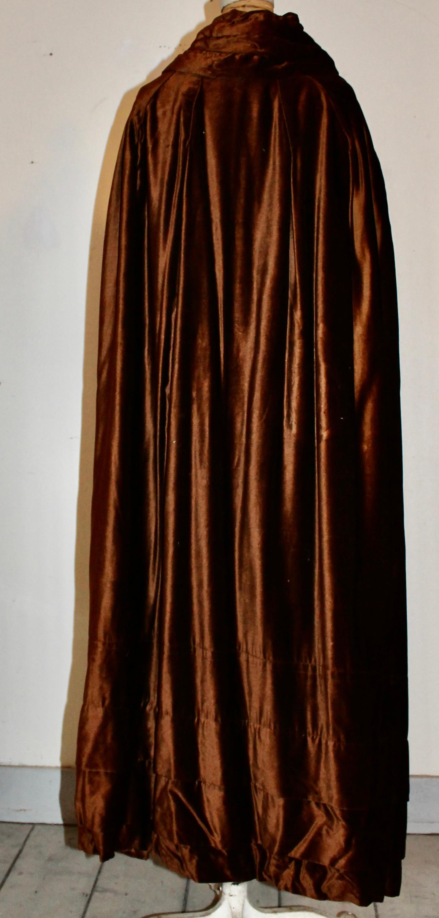 Nero Capo in velluto marrone d'epoca Art Déco in vendita