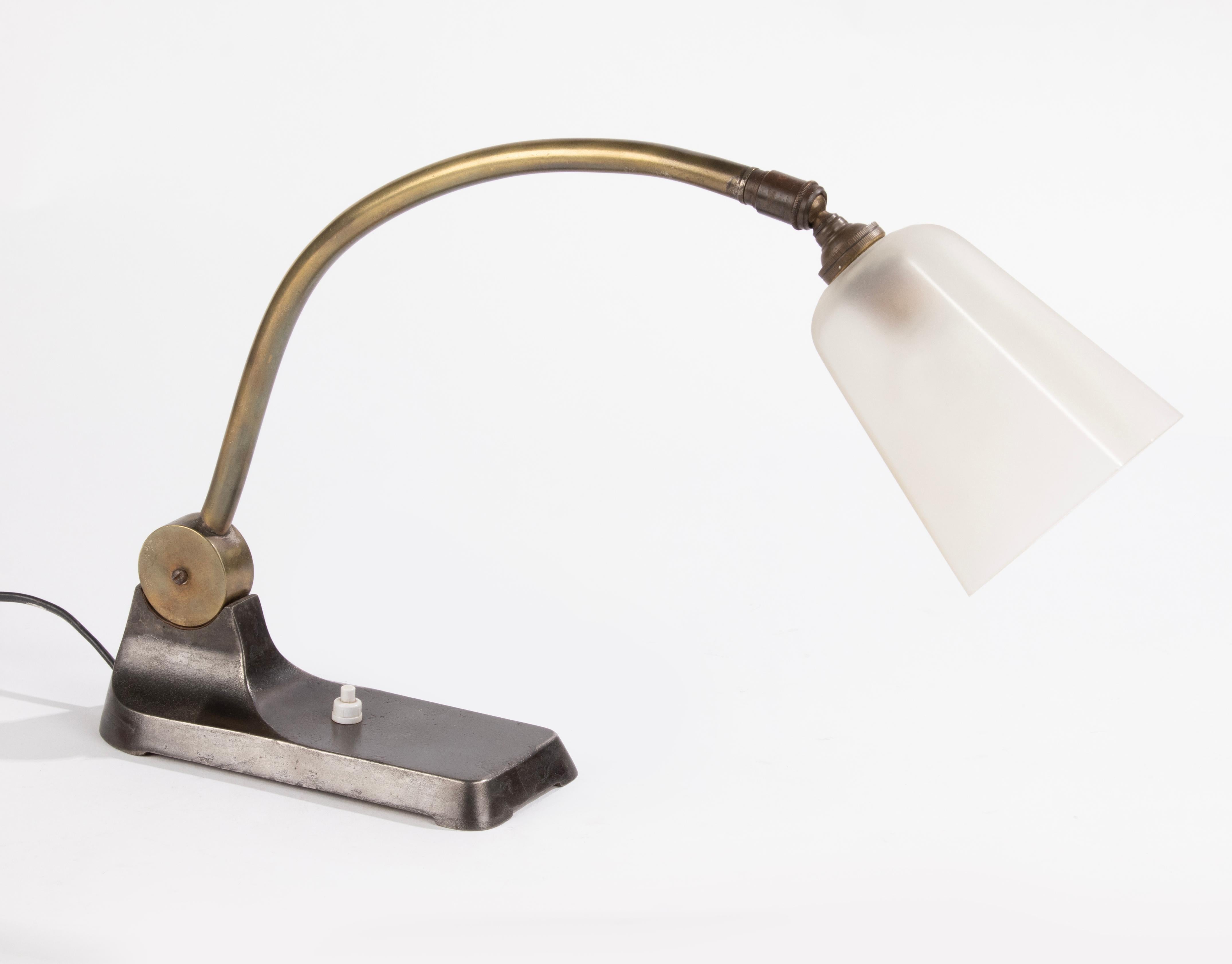 Art Deco Period Cast Iron-Brass Desk Lamp In Good Condition For Sale In Casteren, Noord-Brabant