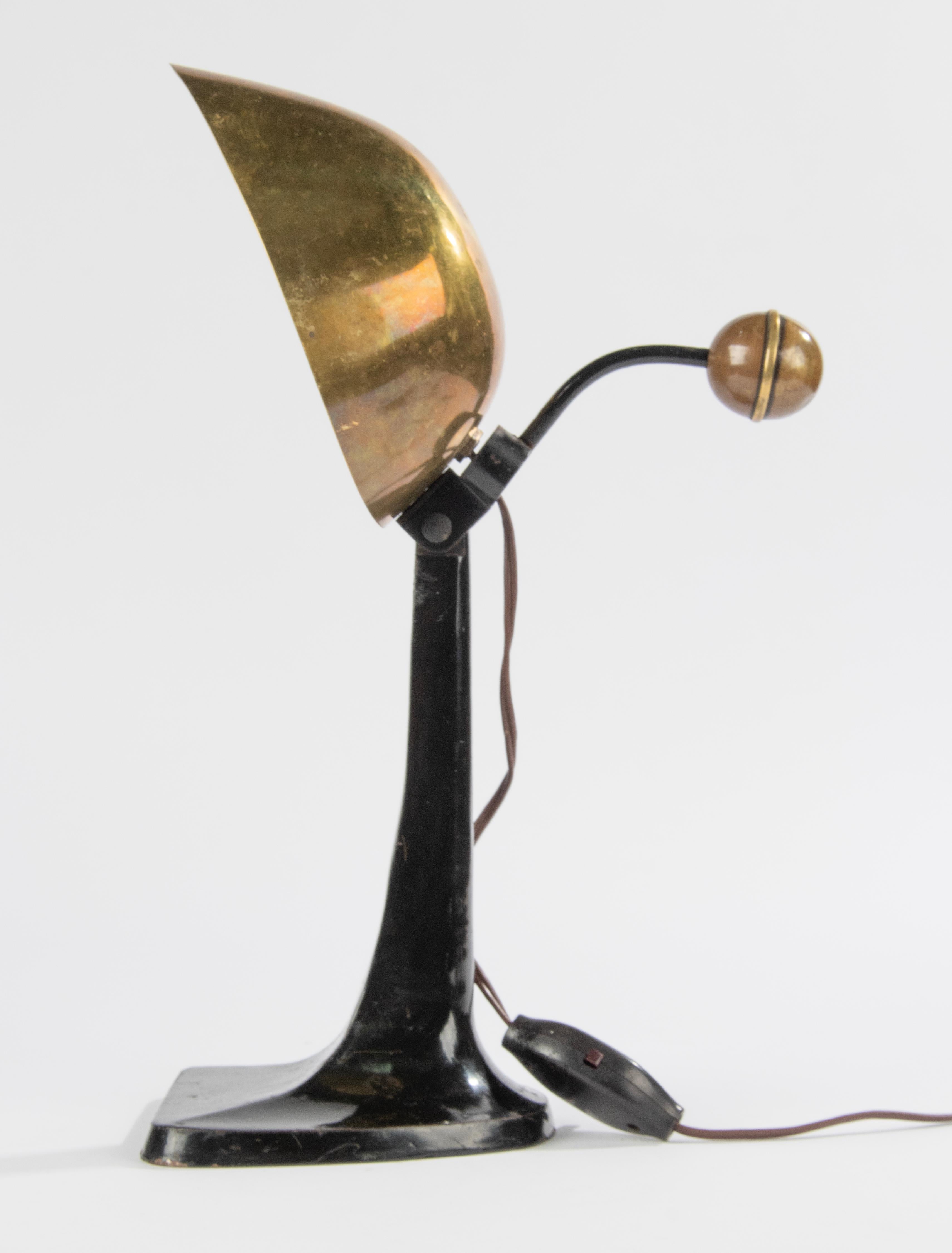 Early 20th Century Art Deco Period Cast Iron Desk or Table Lamp with Copper Adjustable Shade For Sale