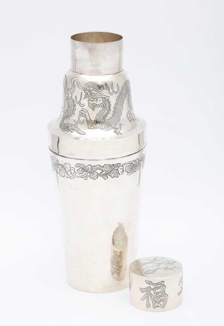 Art Deco Period Chinese Export Sterling Silver Cocktail Shaker For Sale 2