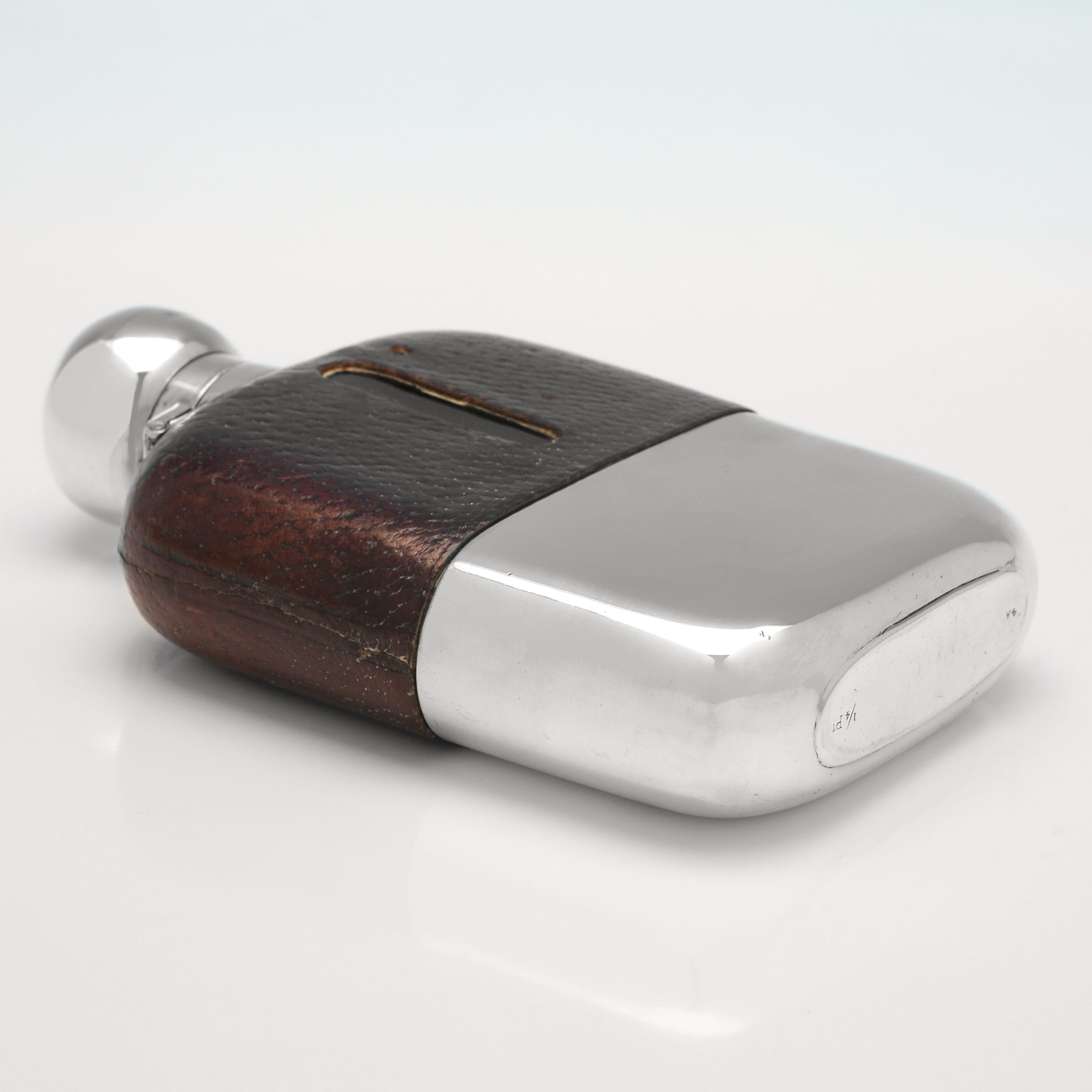 Hip flask aus Krokodilhaut und Sterlingsilber aus der Zeit des Art déco, hergestellt 1932 (Mitte des 20. Jahrhunderts) im Angebot