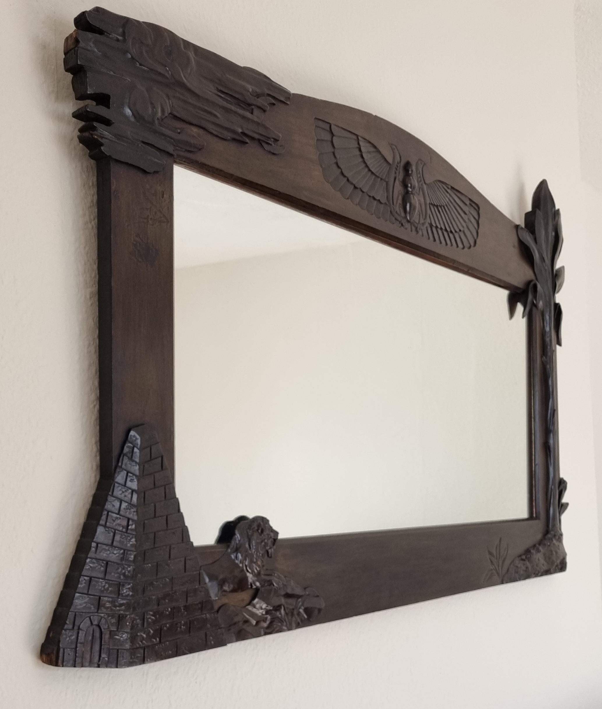 Art déco Art Deco Period Egyptian Revival Wall Mirror en vente