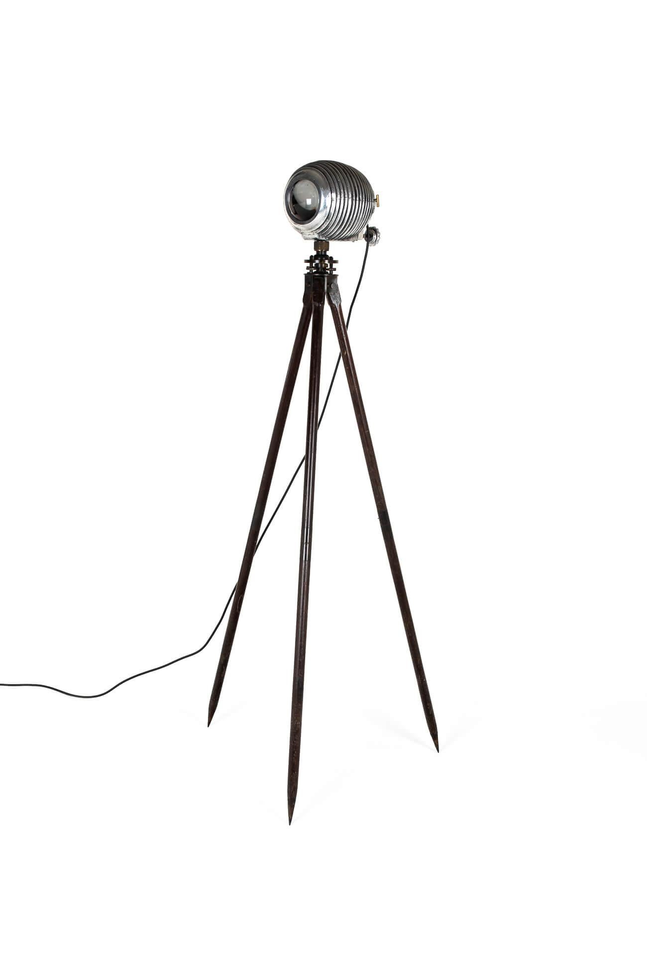 Art Deco Period Floor Standing Tripod Spot Light im Angebot 3