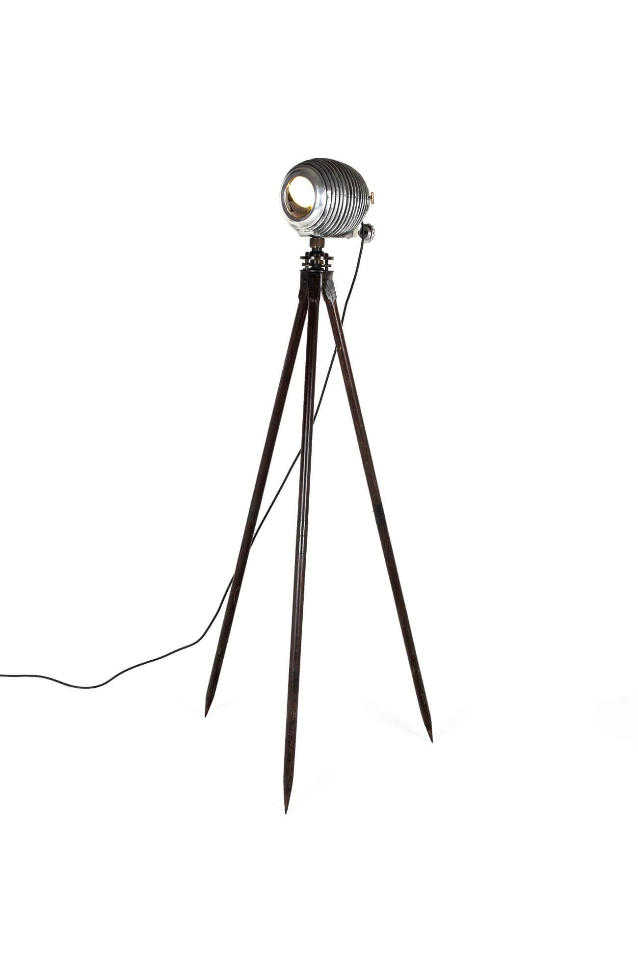 Art Deco Period Floor Standing Tripod Spot Light im Angebot 4
