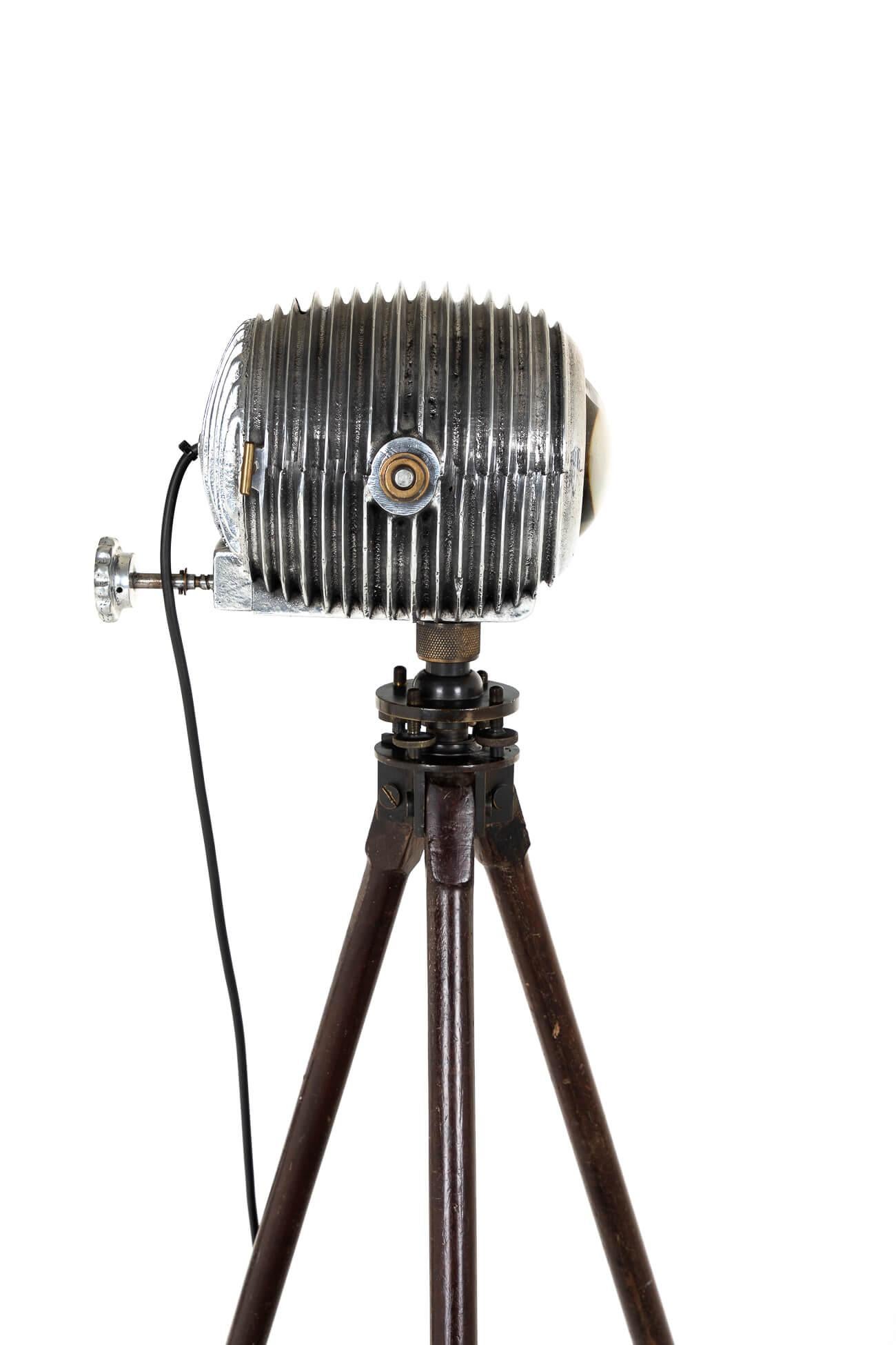 Art Deco Period Floor Standing Tripod Spot Light im Angebot 8