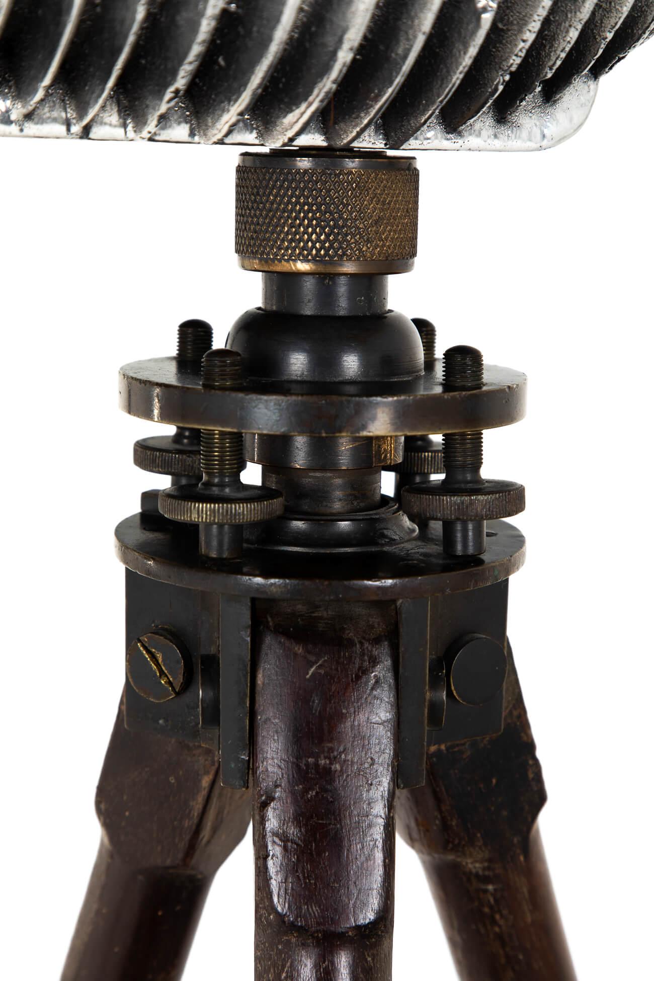 Art Deco Period Floor Standing Tripod Spot Light im Angebot 1