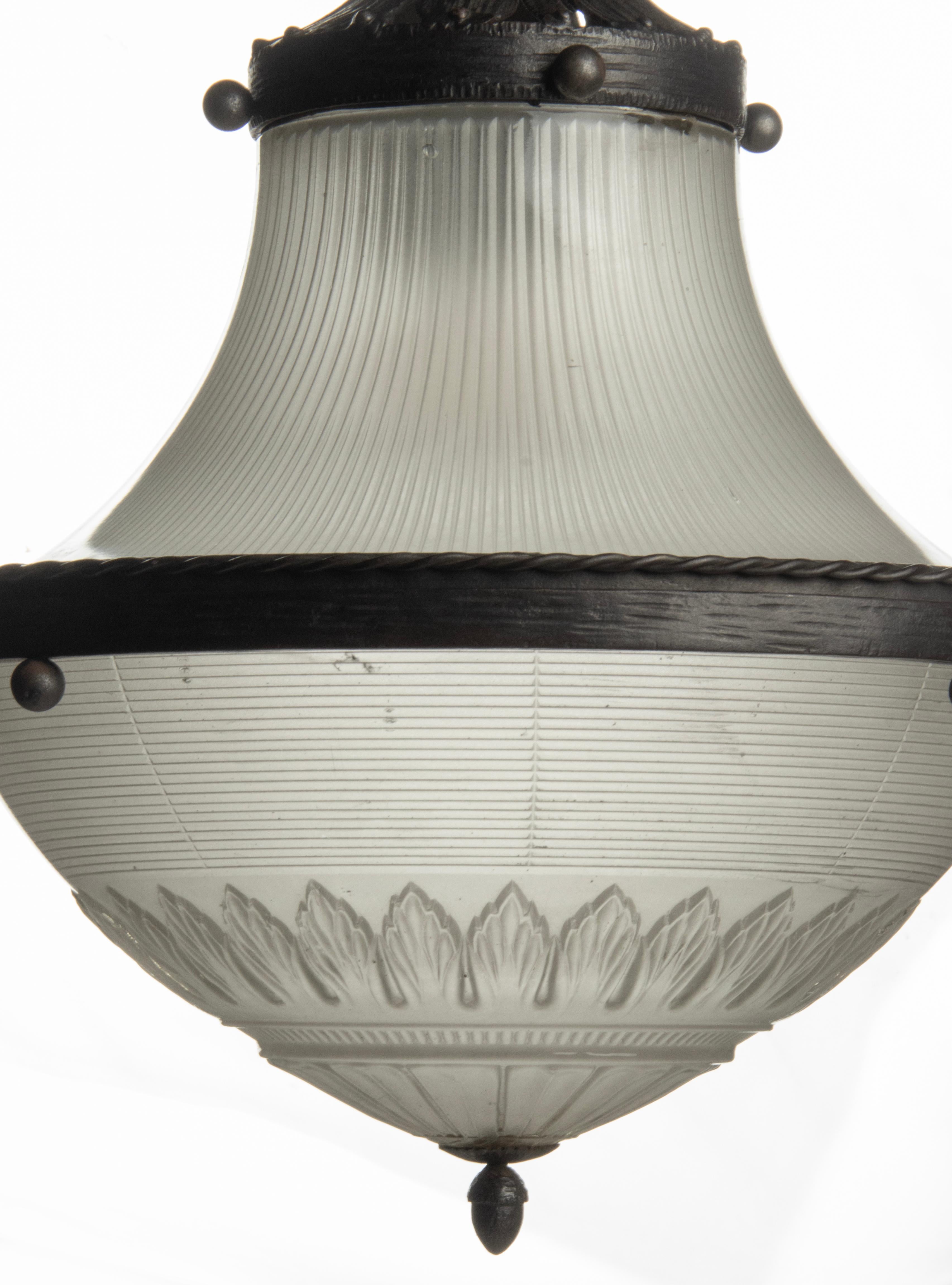 Lámpara de hierro forjado de época Art Déco / Lámpara de salón en venta 9