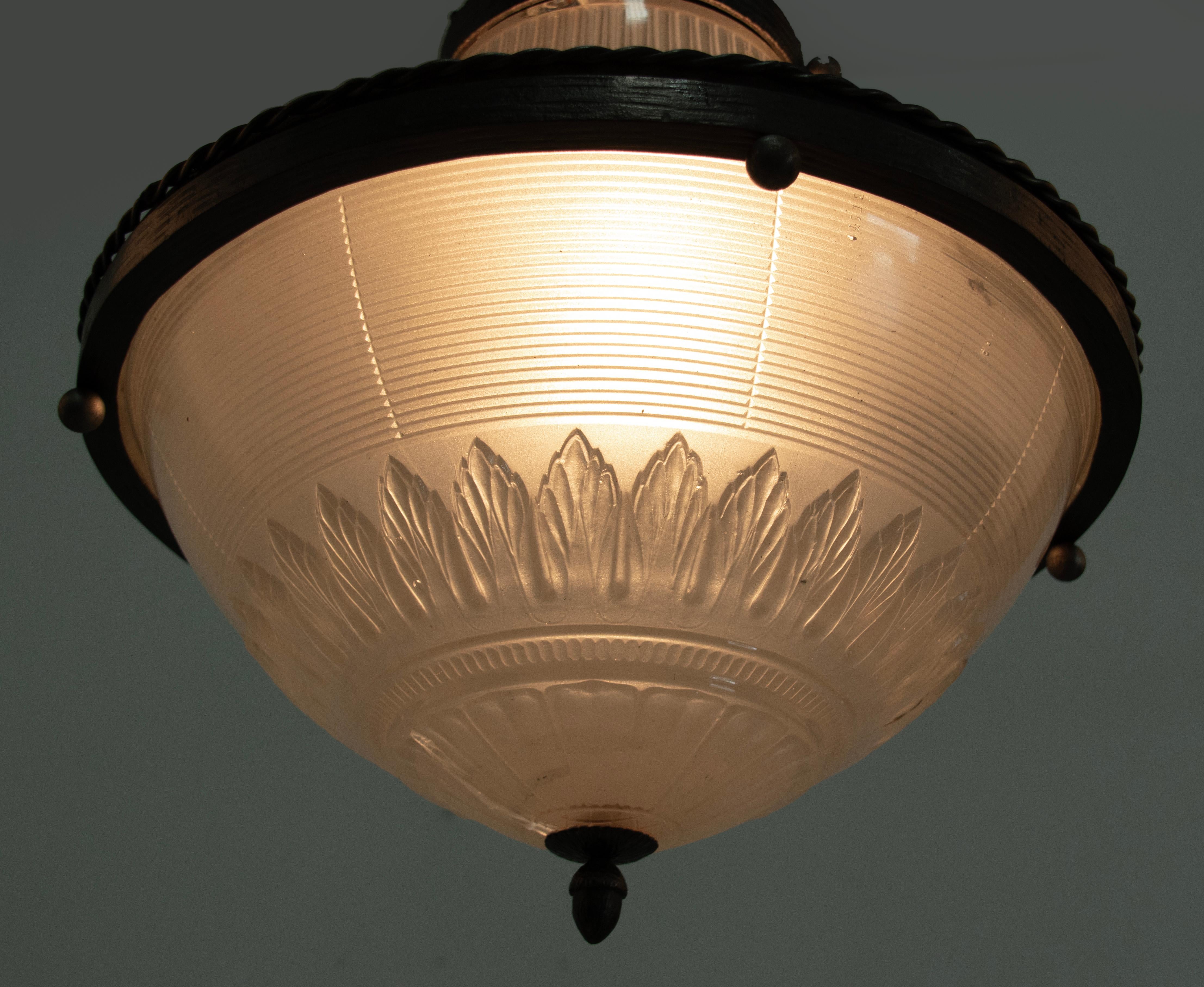 Art Deco Periode geschmiedetes Eisen Kronleuchter / Halle Weg Lampe im Angebot 11