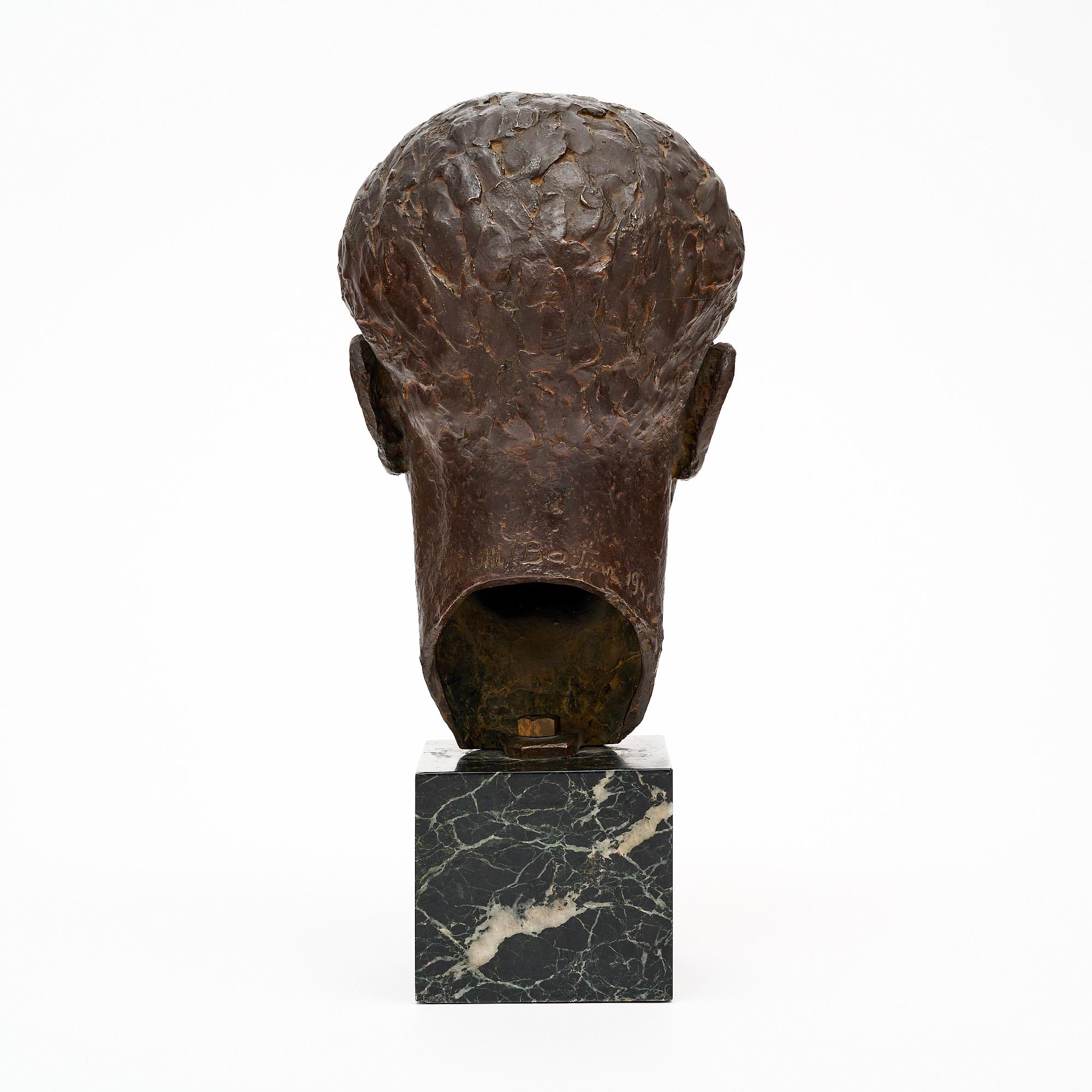 Metà XX secolo Busto in bronzo francese del periodo Art Deco in vendita
