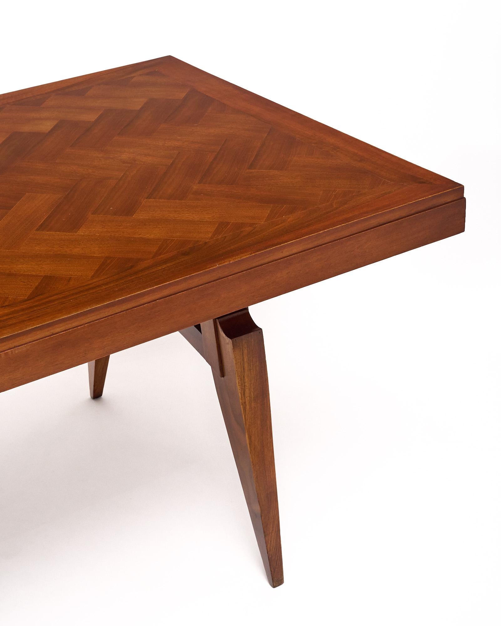 Art Deco Period French Rosewood Dining Table In Good Condition For Sale In Austin, TX