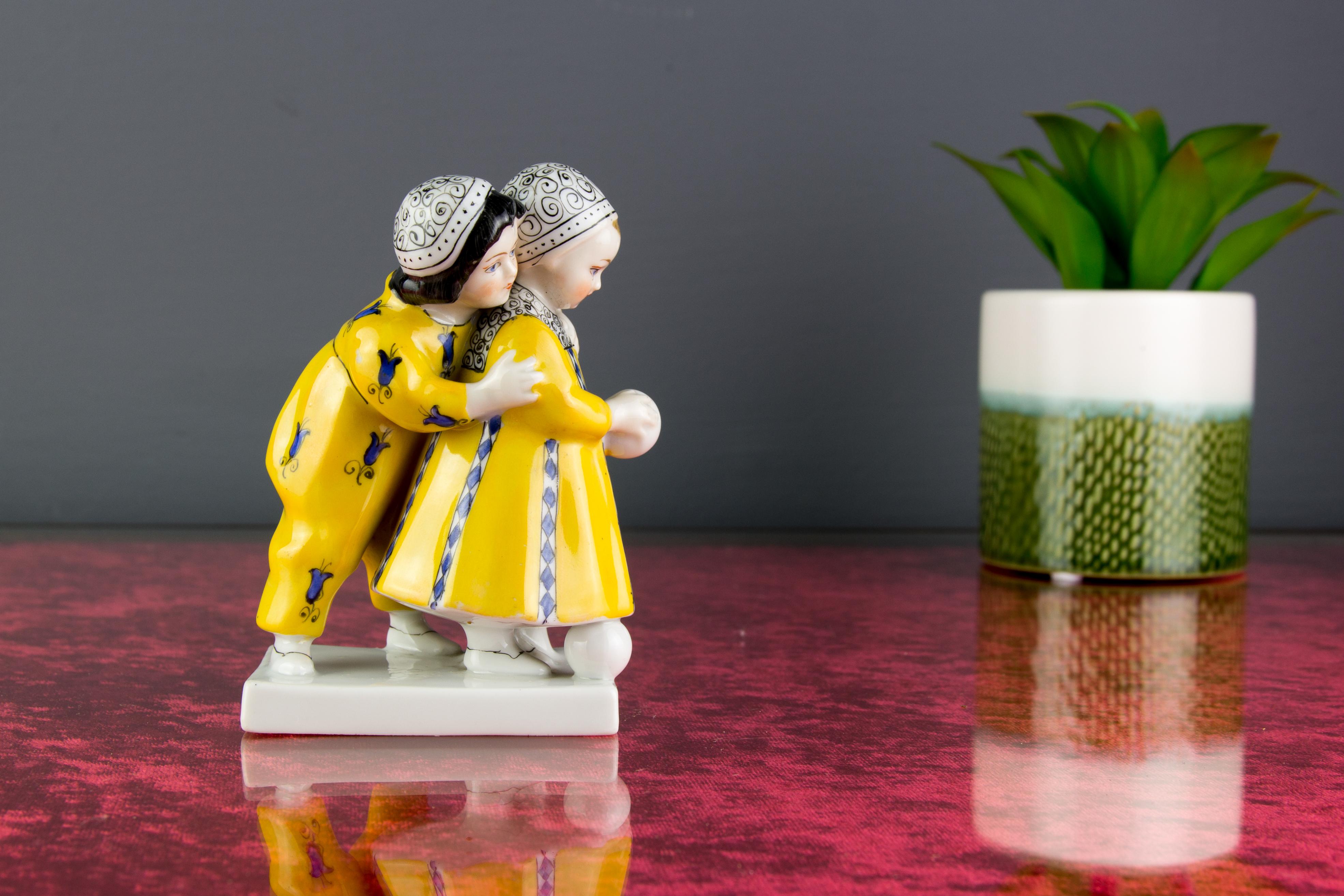 Art Deco Period Goebel Porcelain Figure Group of Two Children with Ball, 1920s 2