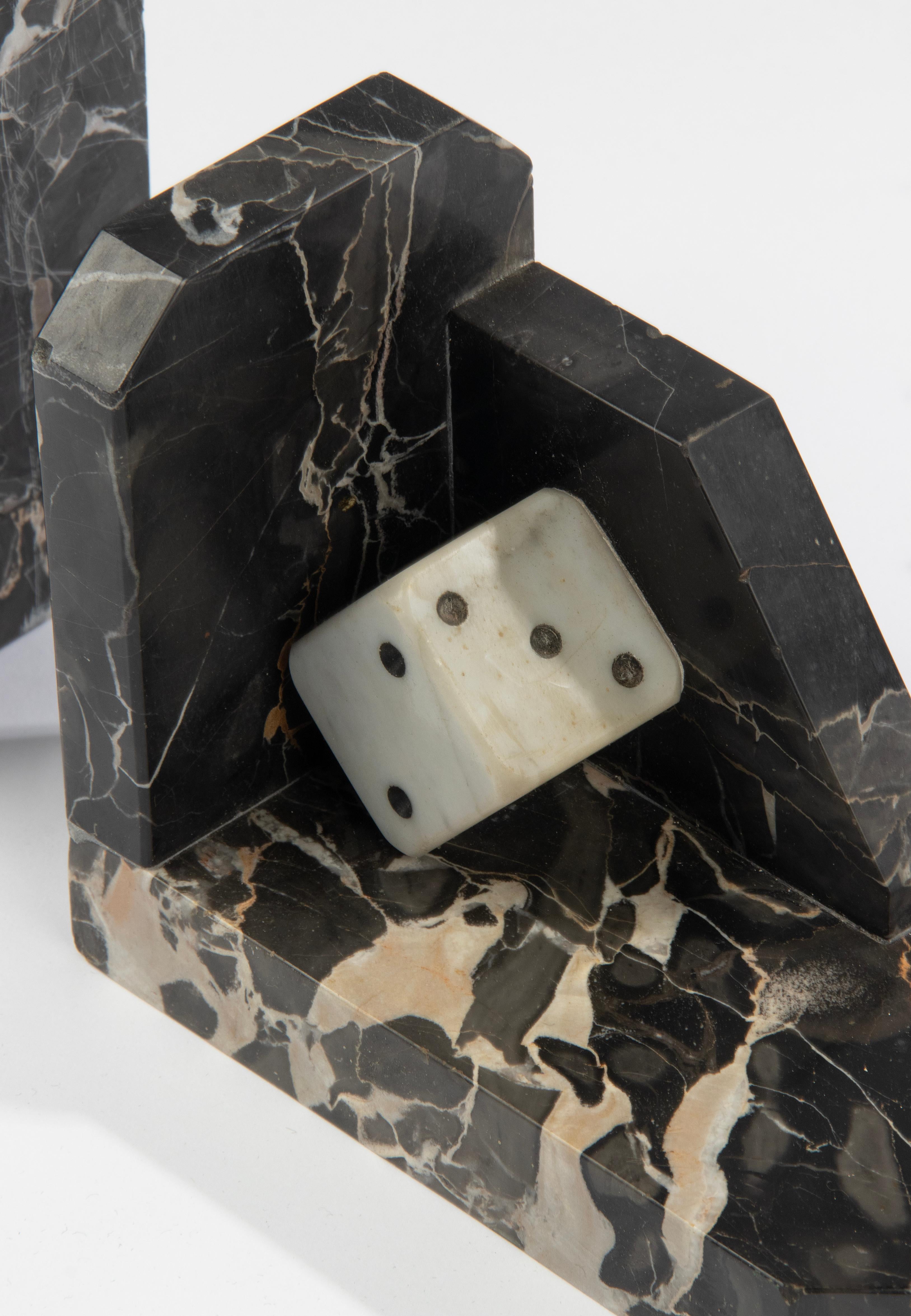 Art Deco Period Marble Bookends with Sculpted Dice In Good Condition For Sale In Casteren, Noord-Brabant