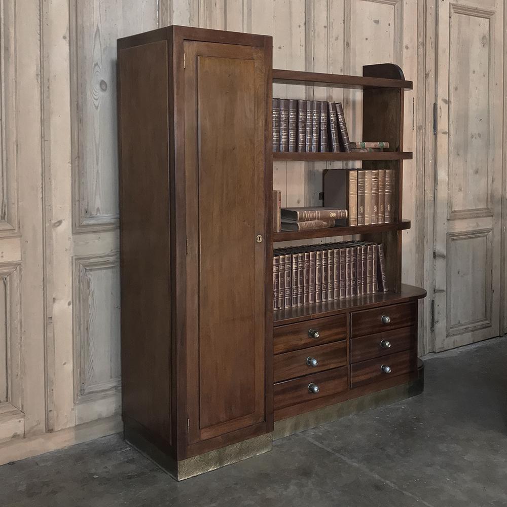 Handcrafted from fine mahogany, this intriguing Art Deco period modern bookcase is the perfect choice for the home office! The design has discreet cabinet storage combined with open shelving for a light and airy look.
Art Deco design is a modern