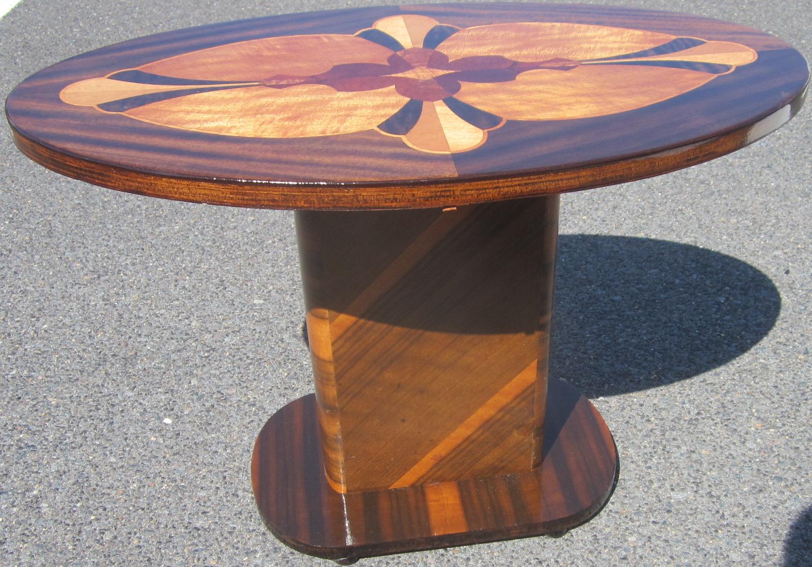 Art Deco Period Occasional Table (Handgefertigt)