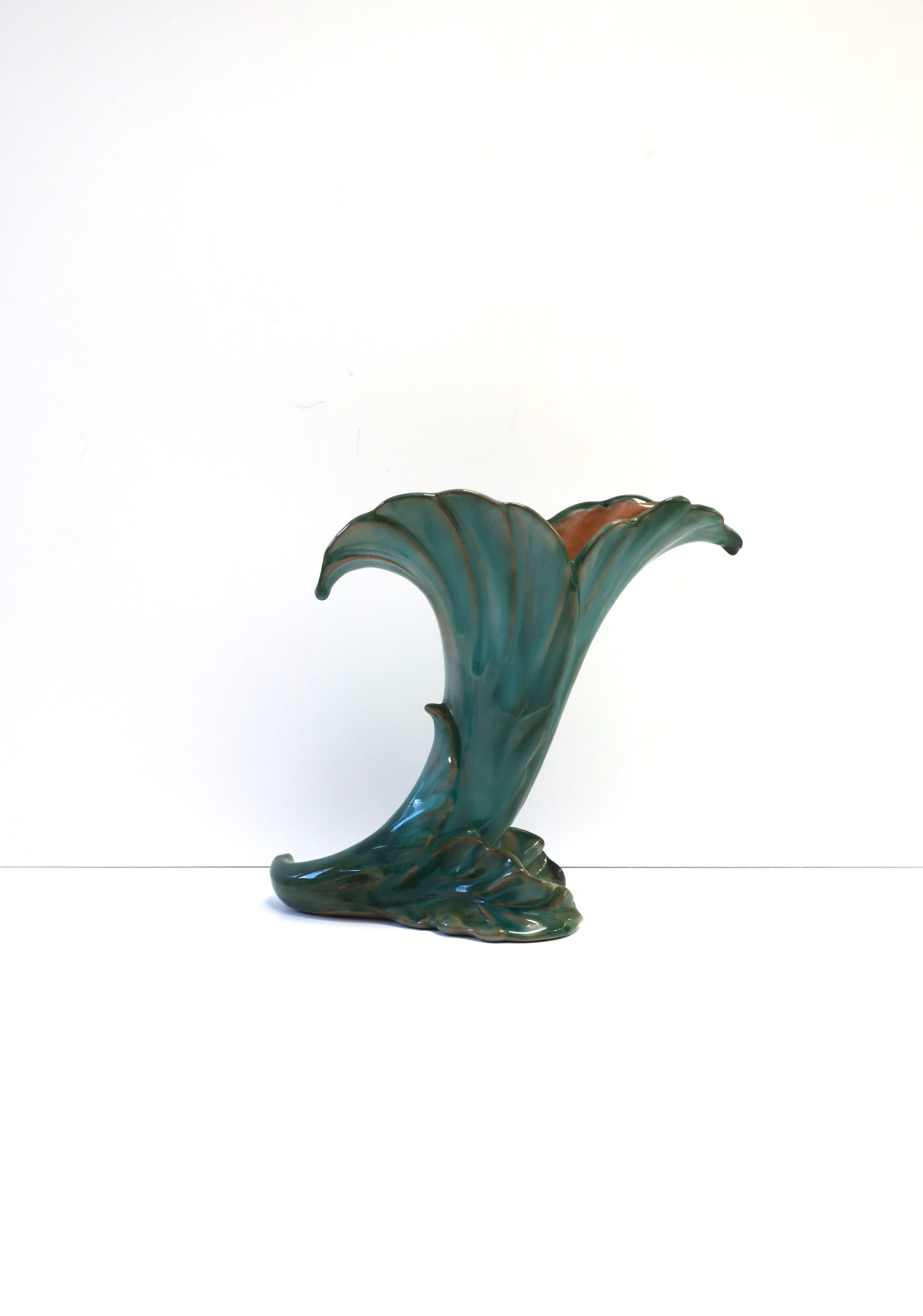Art Deco Period Pottery Vases with Green Leaf Design by Stangl, Pair In Excellent Condition In New York, NY
