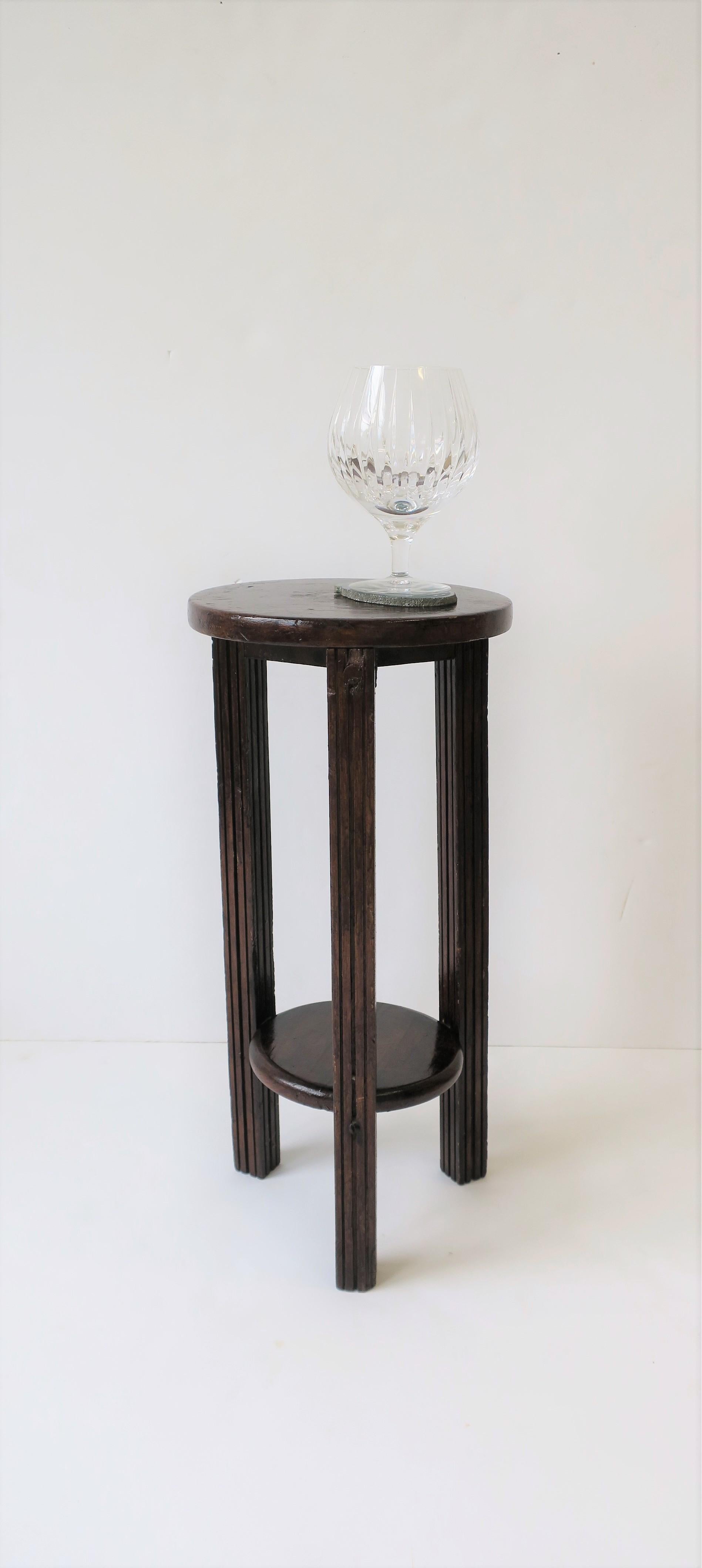 Art Deco Period Round Side or Drinks Table  2