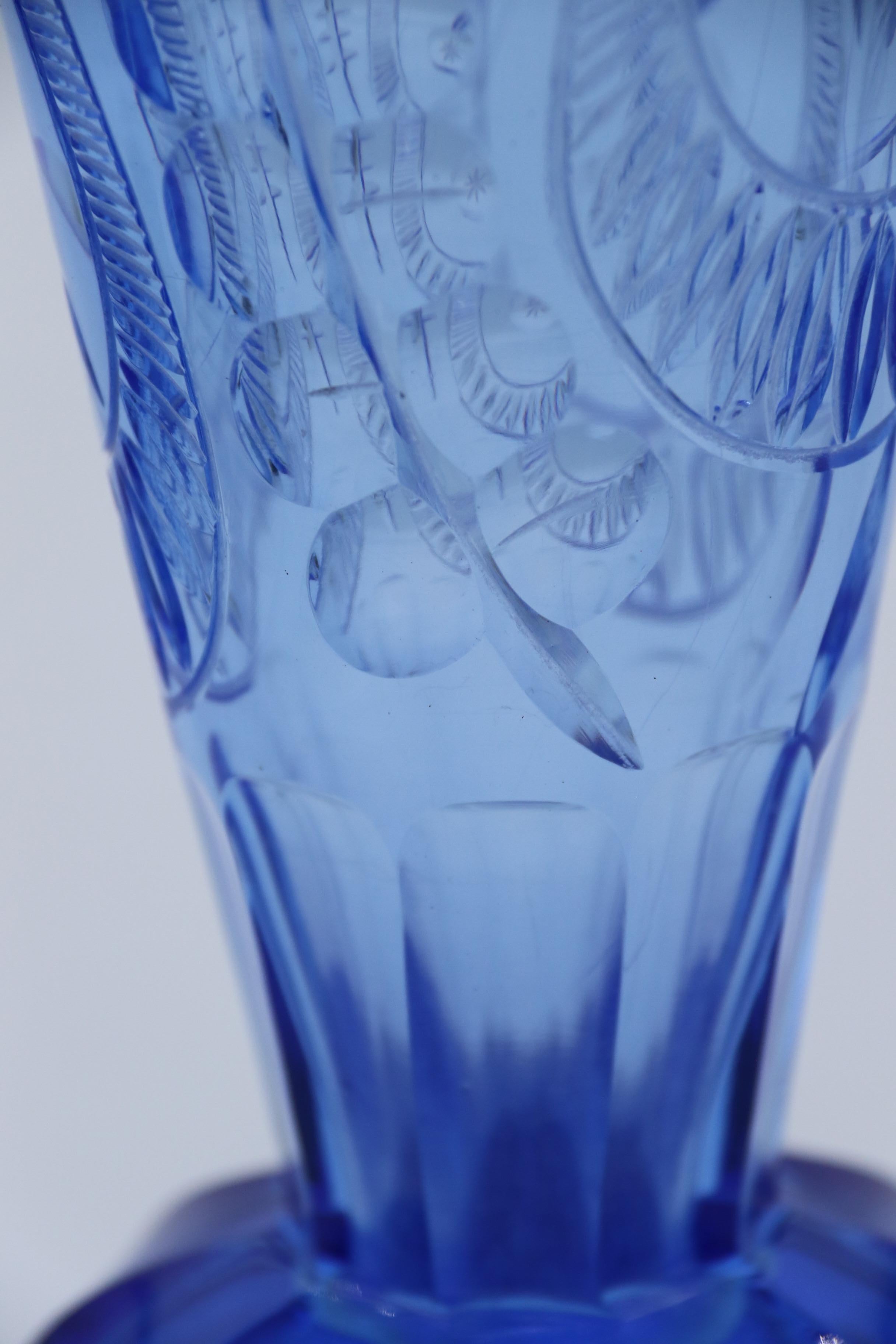 Art Deco period sapphire blue cut glass vase, circa 1930 For Sale 9