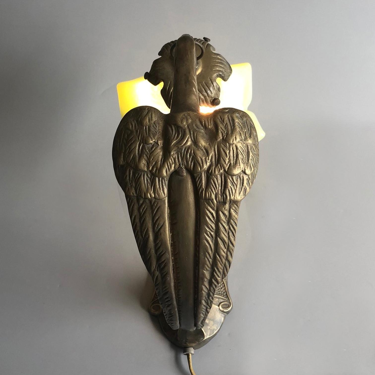 Art Deco Period Sculptural Falcon Brass and Petroleum Shade Table Lamp, 1930s For Sale 4