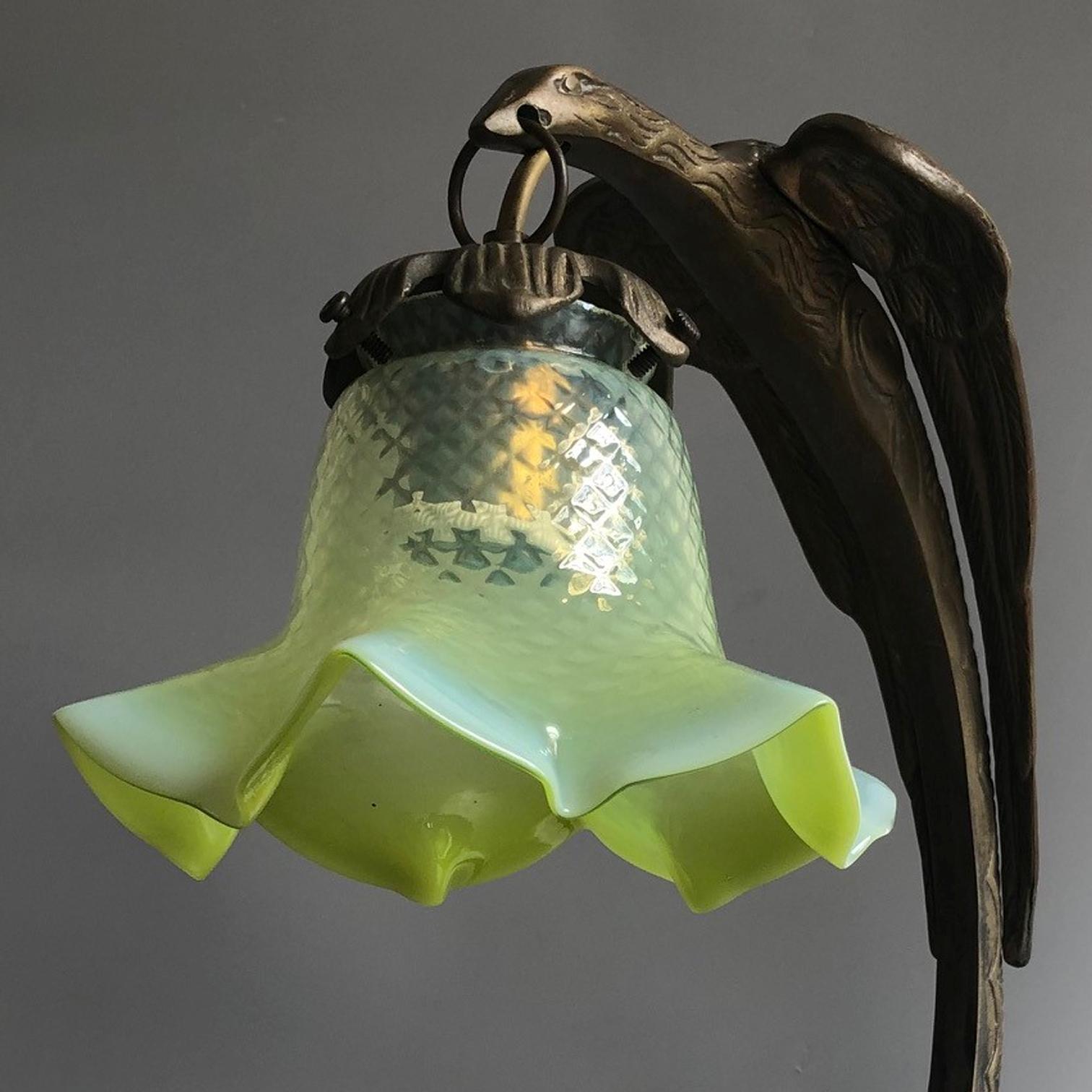 Art Deco Period Sculptural Falcon Brass and Petroleum Shade Table Lamp, 1930s In Good Condition For Sale In BUDAPEST, HU