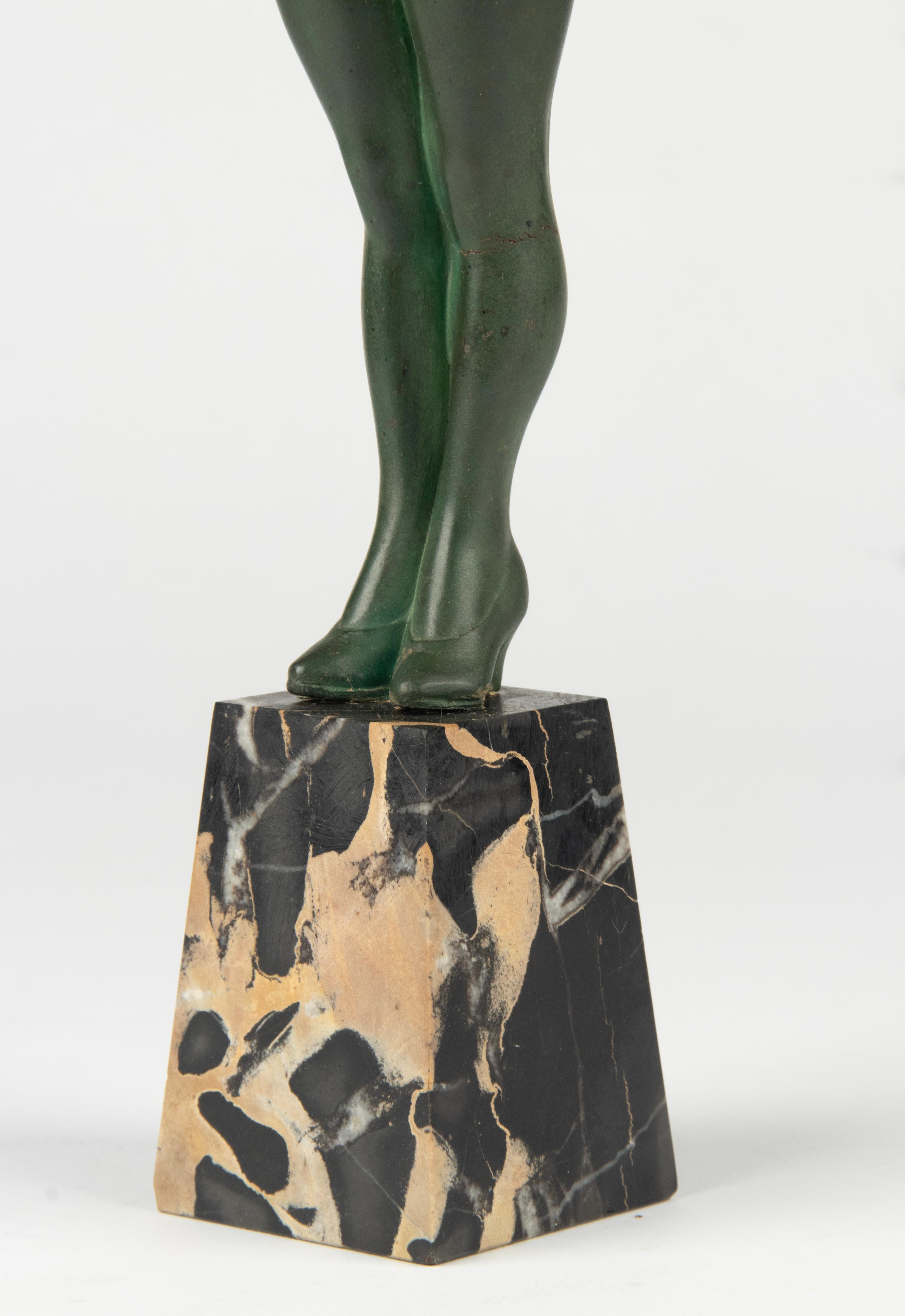 Scultura in speltro di epoca Art Deco raffigurante una donna ballerina Flapper in vendita 5