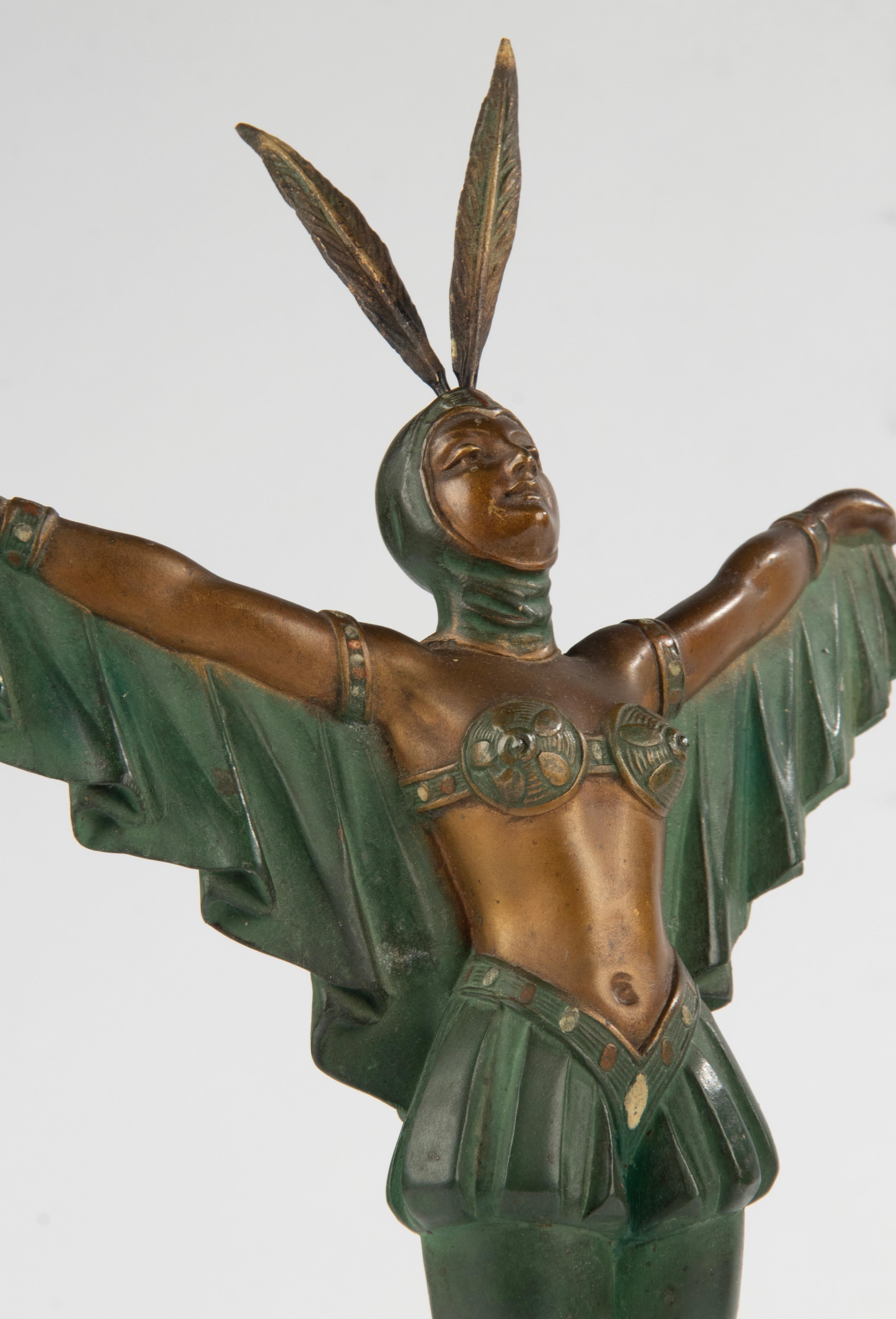 Scultura in speltro di epoca Art Deco raffigurante una donna ballerina Flapper in vendita 12
